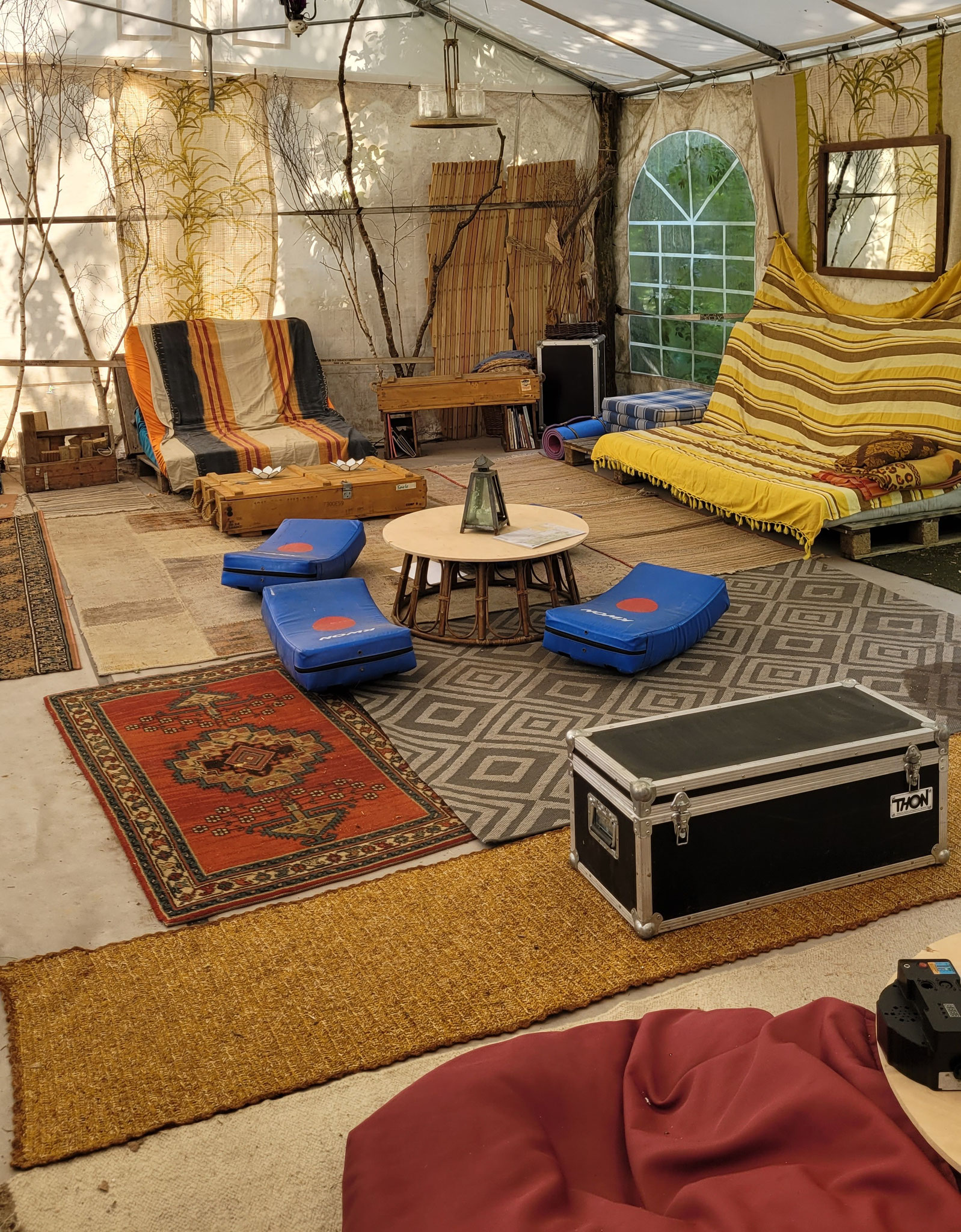 70m² Workshop-Zelt aka Perma´s Kultur-Wohnzimmer