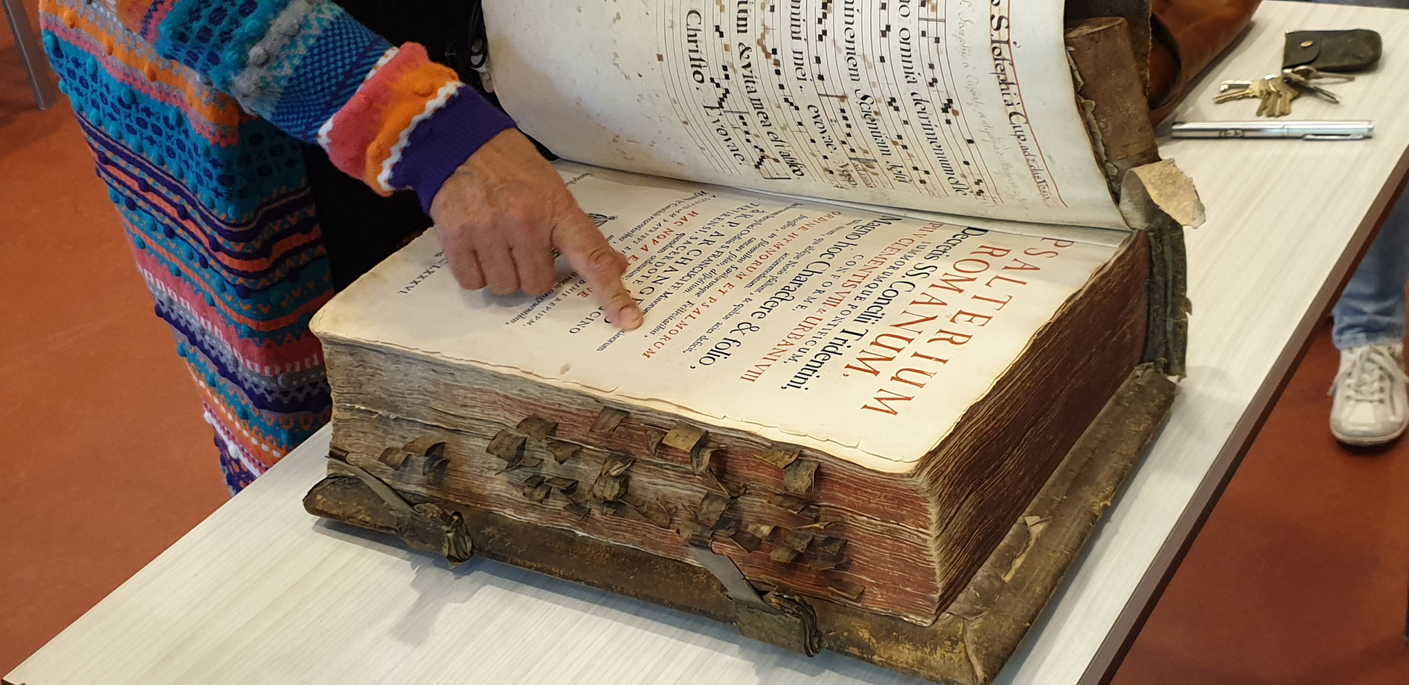 Kloster Knechtsteden, so schlägt man ein Buch auf