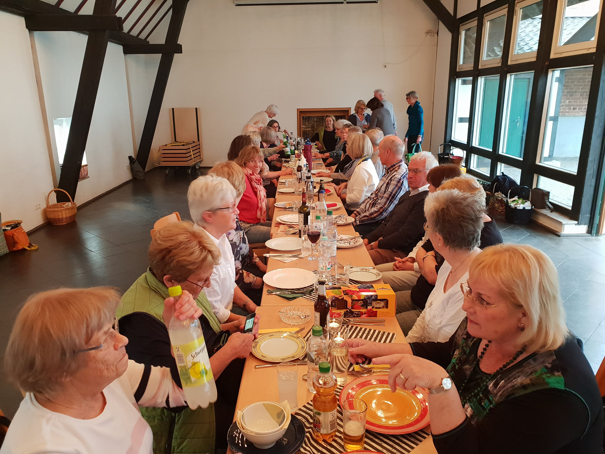 Lukullischer Nachmittag im Sandbauernhof