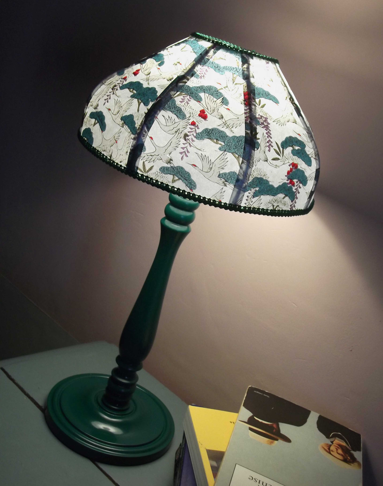 Lampe rétro en papier japonais à frange Anna. - Luminaires Miska créations