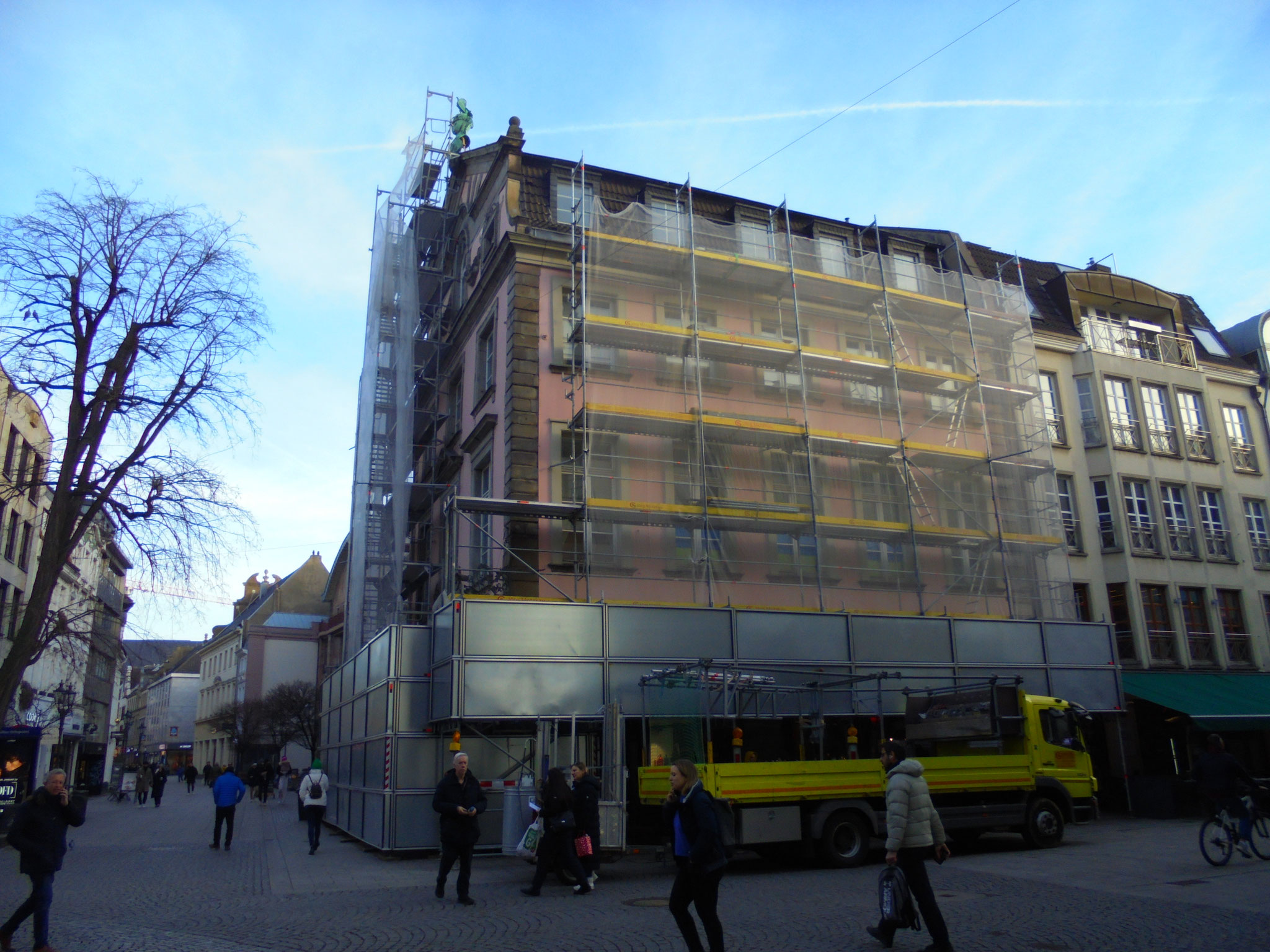 Protect-Systemelemente als Einbruchschutz an der Baustelle