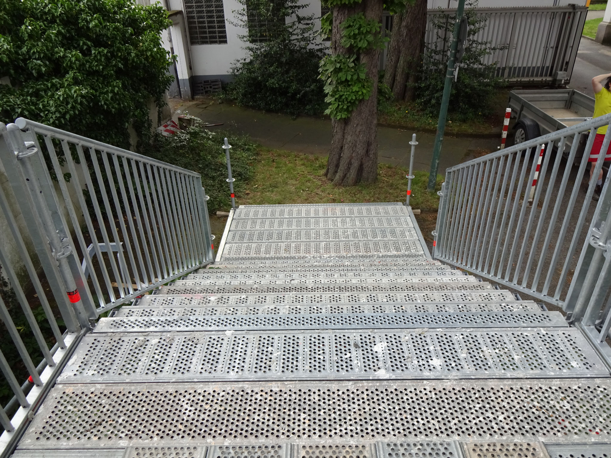 Gerüsttreppe als sichere Alternative zur Leiter