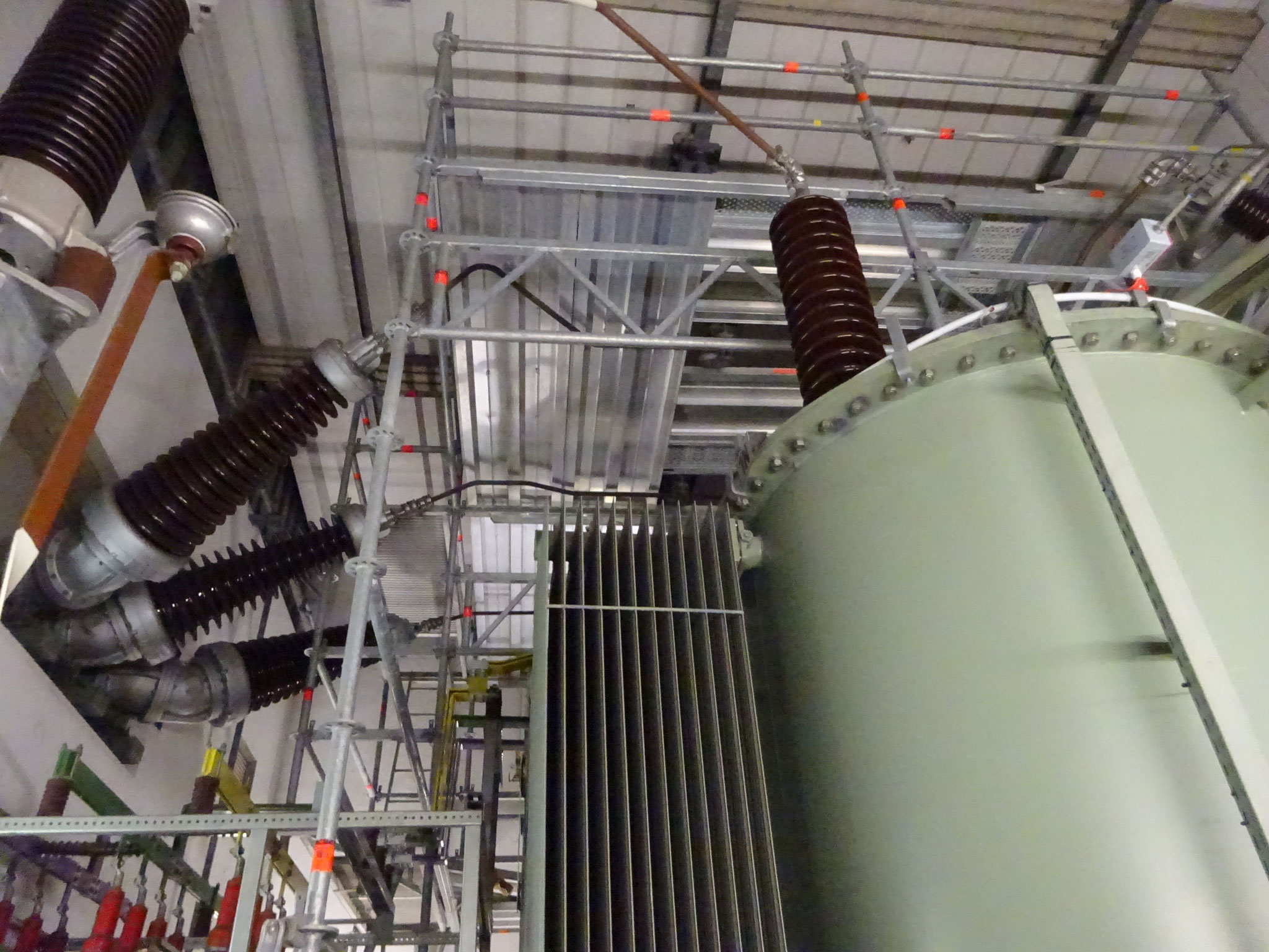 Maßgeschneidertes Gerüst in Umspannwerk – exakt an die Anlage angepasst