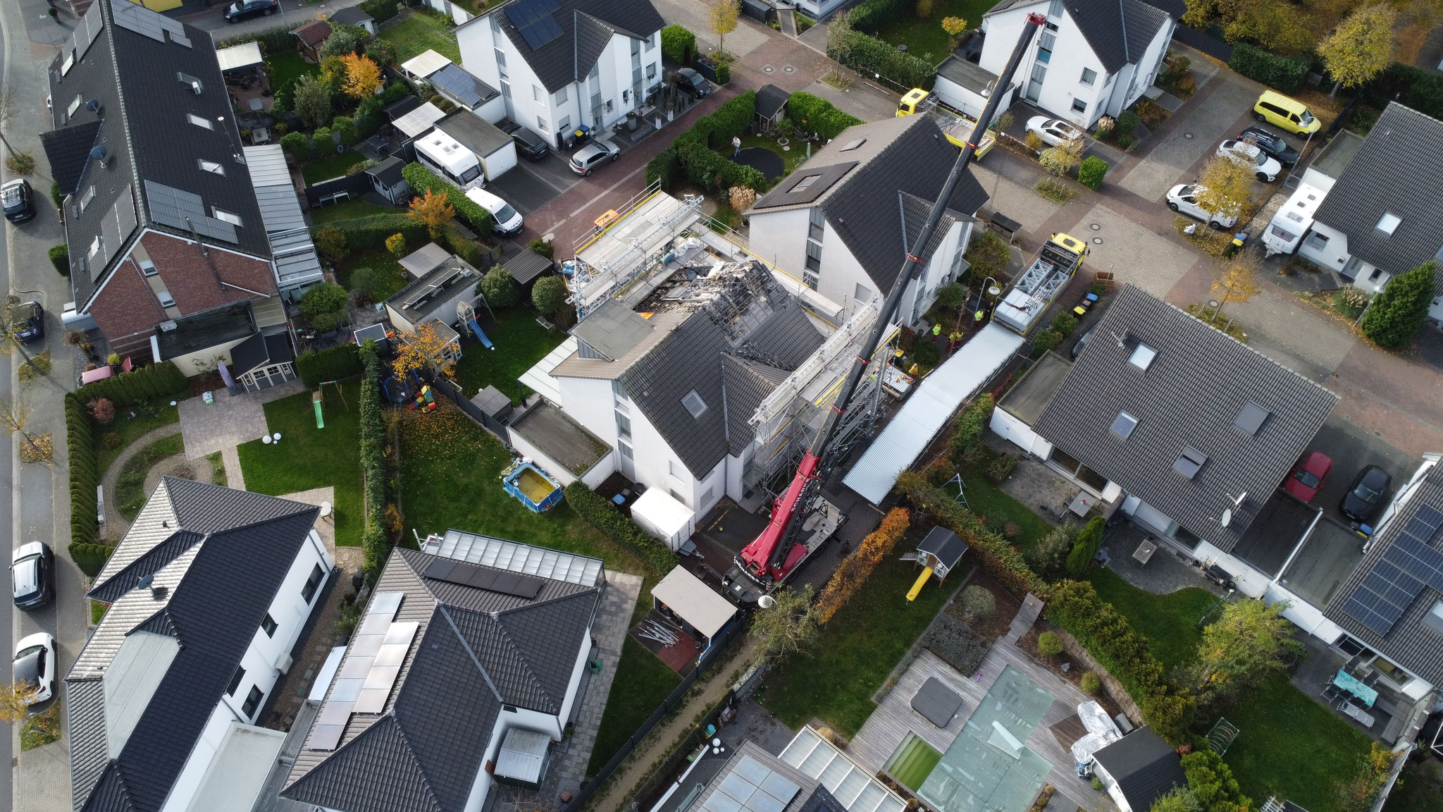 Wetterschutzdach über Baustelle – Schutz vor Witterungseinflüssen