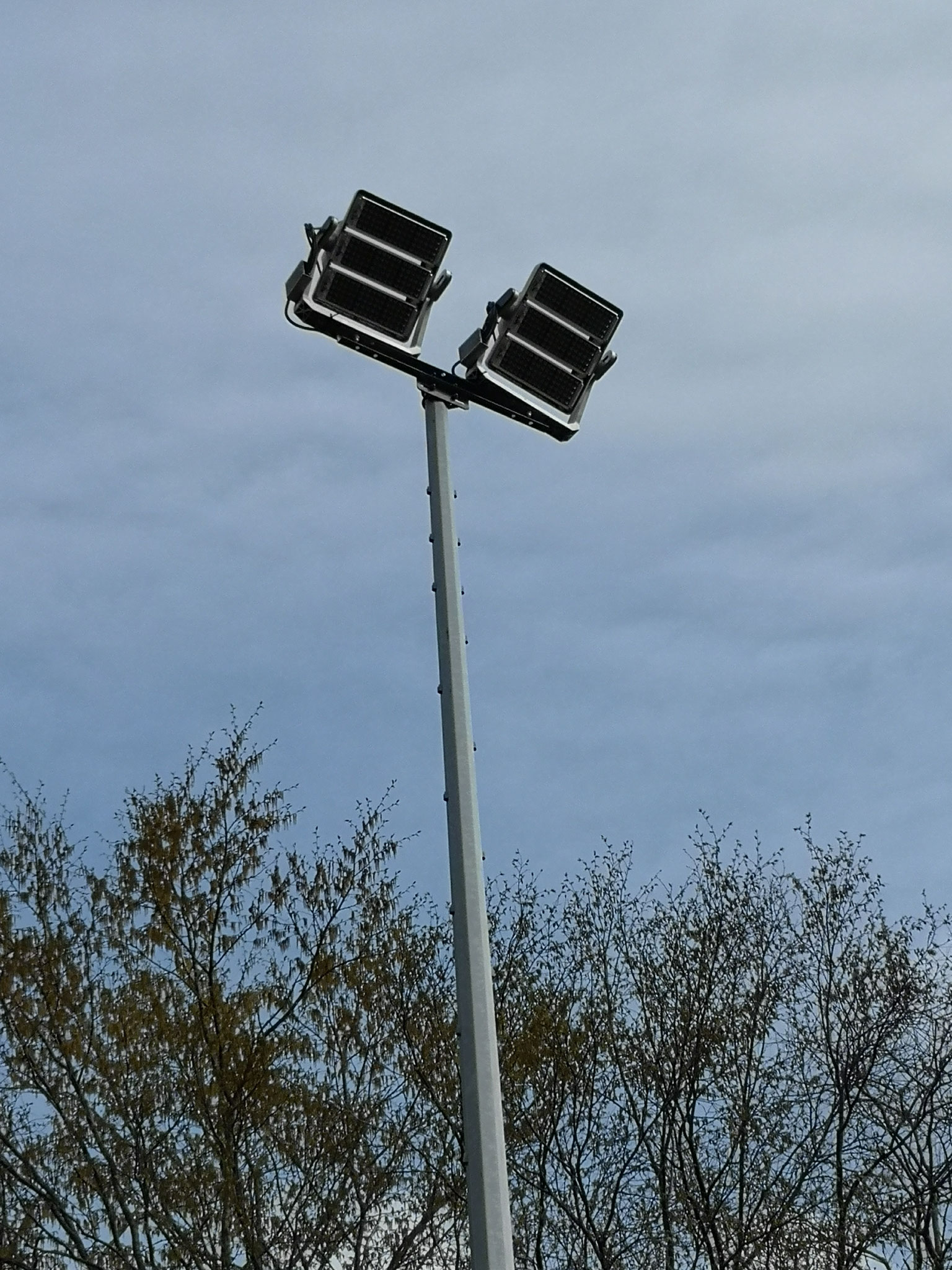 Neueste Technik der Flutlichtanlage LED