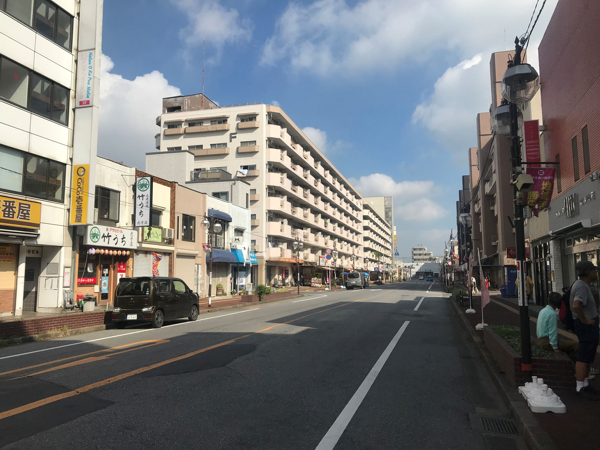 珍しいお肉の部位があるお肉屋さんや安くて新鮮な八百屋さんやお得なお茶屋さん昔から変わらずあります。