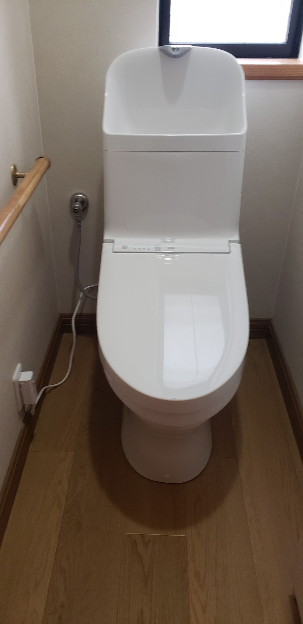 施工後　一体型洋風洗浄便器　ZJ1 【TOTO】