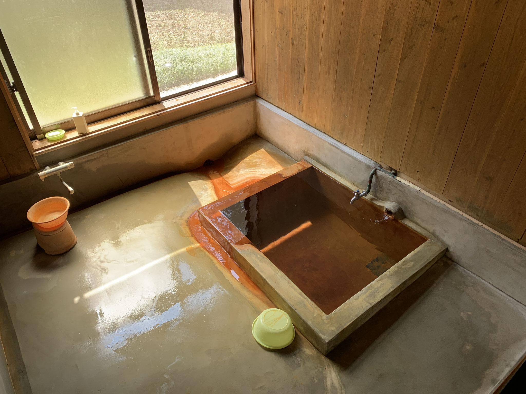 小屋原温泉 sanbesanonsenkyou ページ