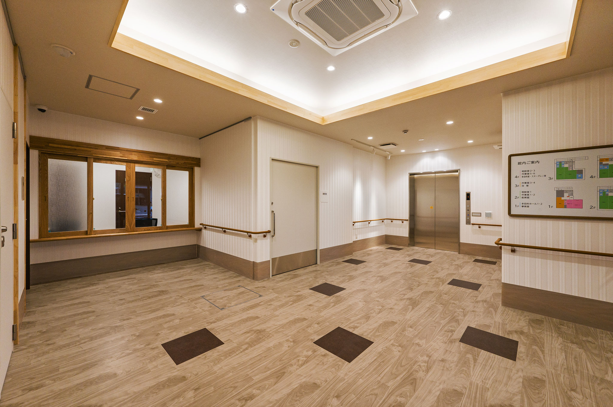 玄関ホール