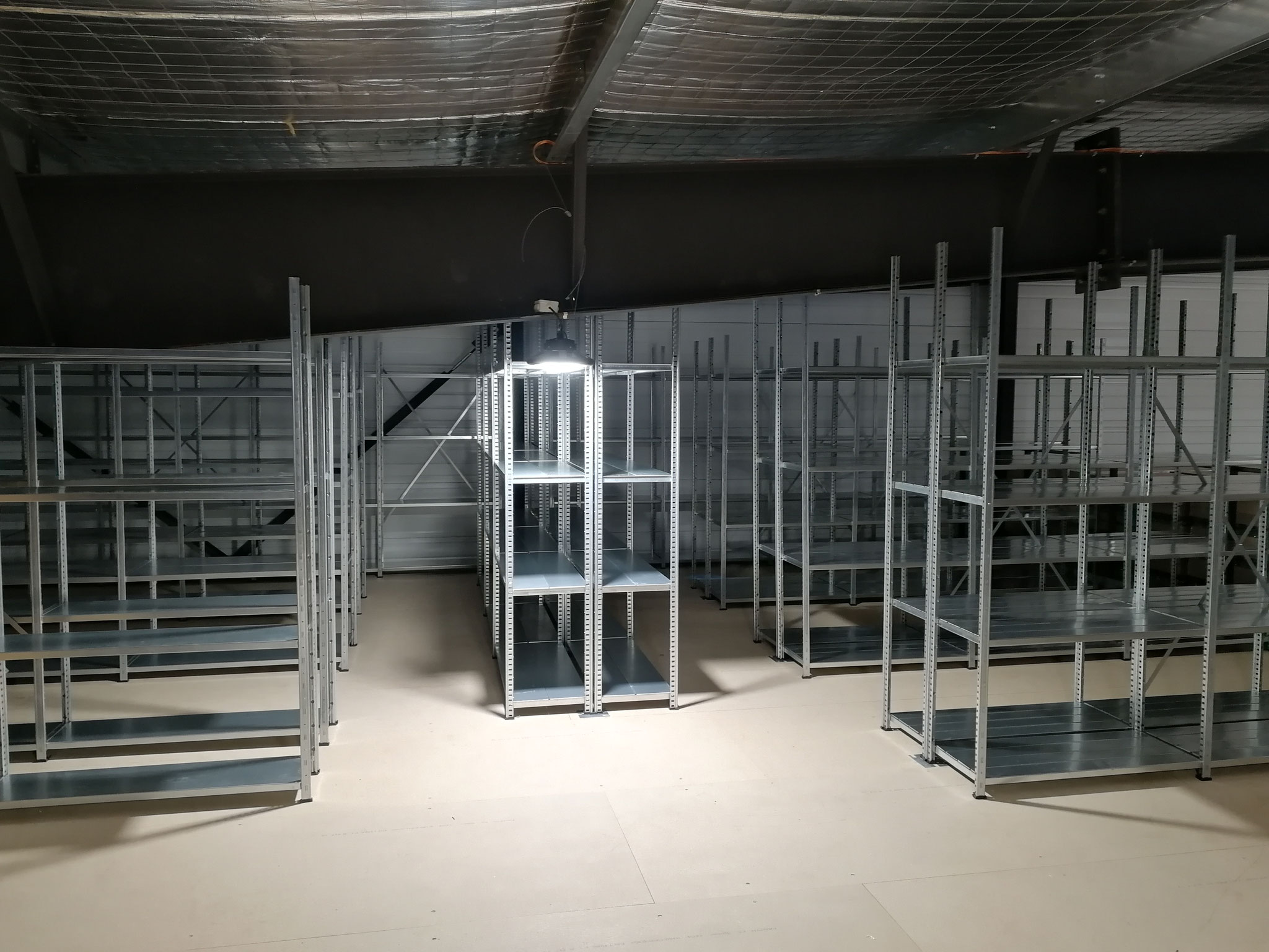 Rayonnage léger galvanisé compatible G3
