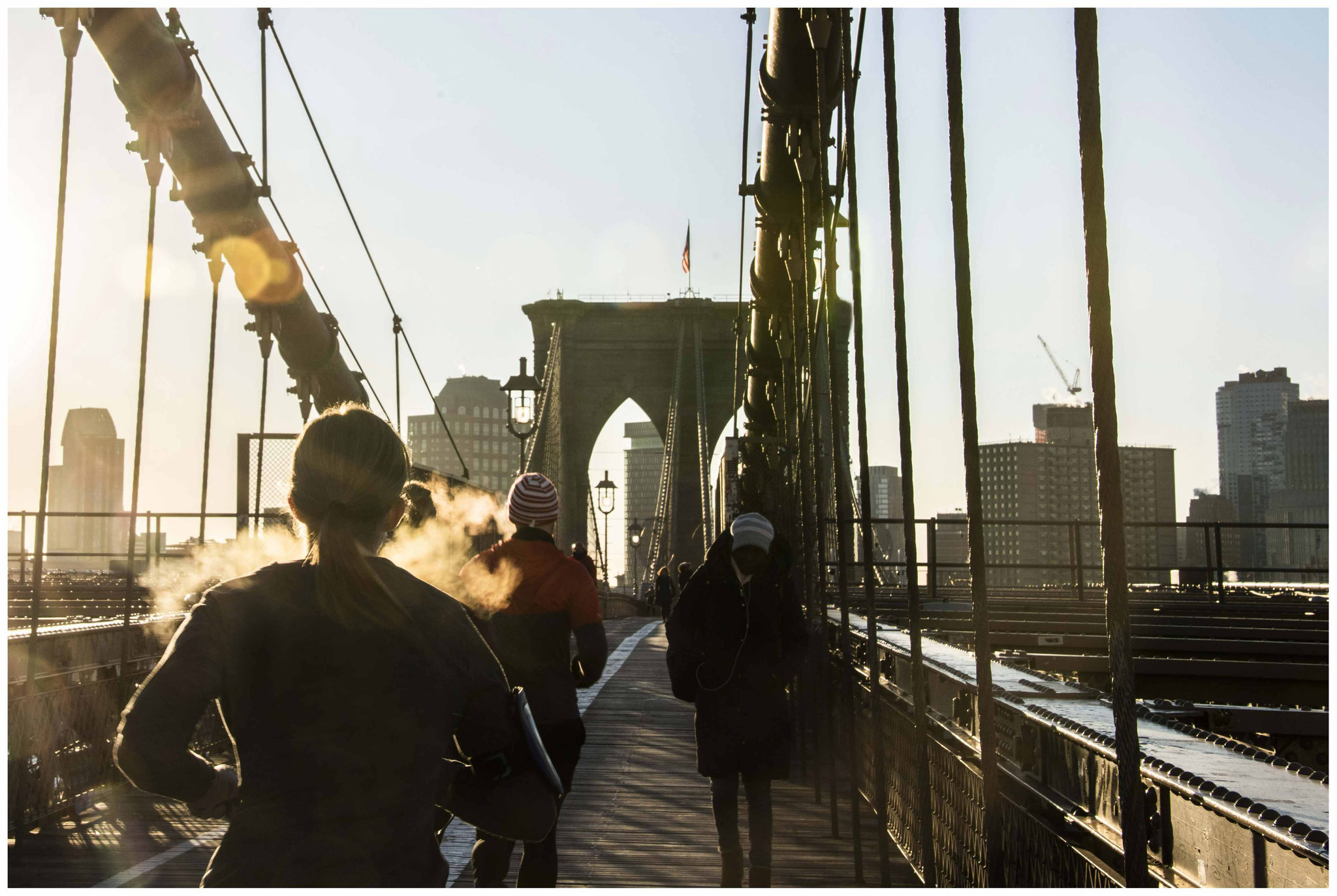 Sonnenaufgang auf der Brooklyn Bridge