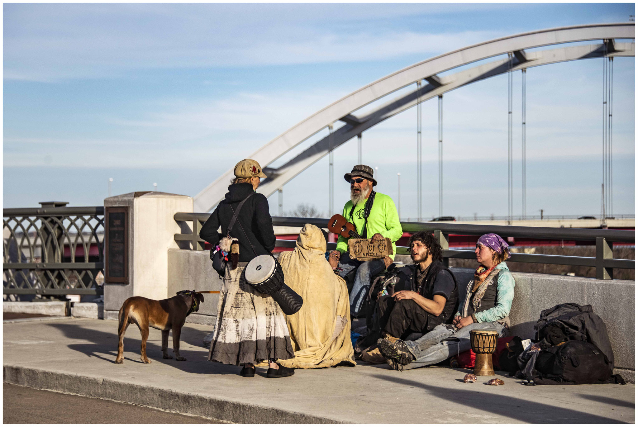 Auf der "John Seigenthaler Pedestrian Bridge"