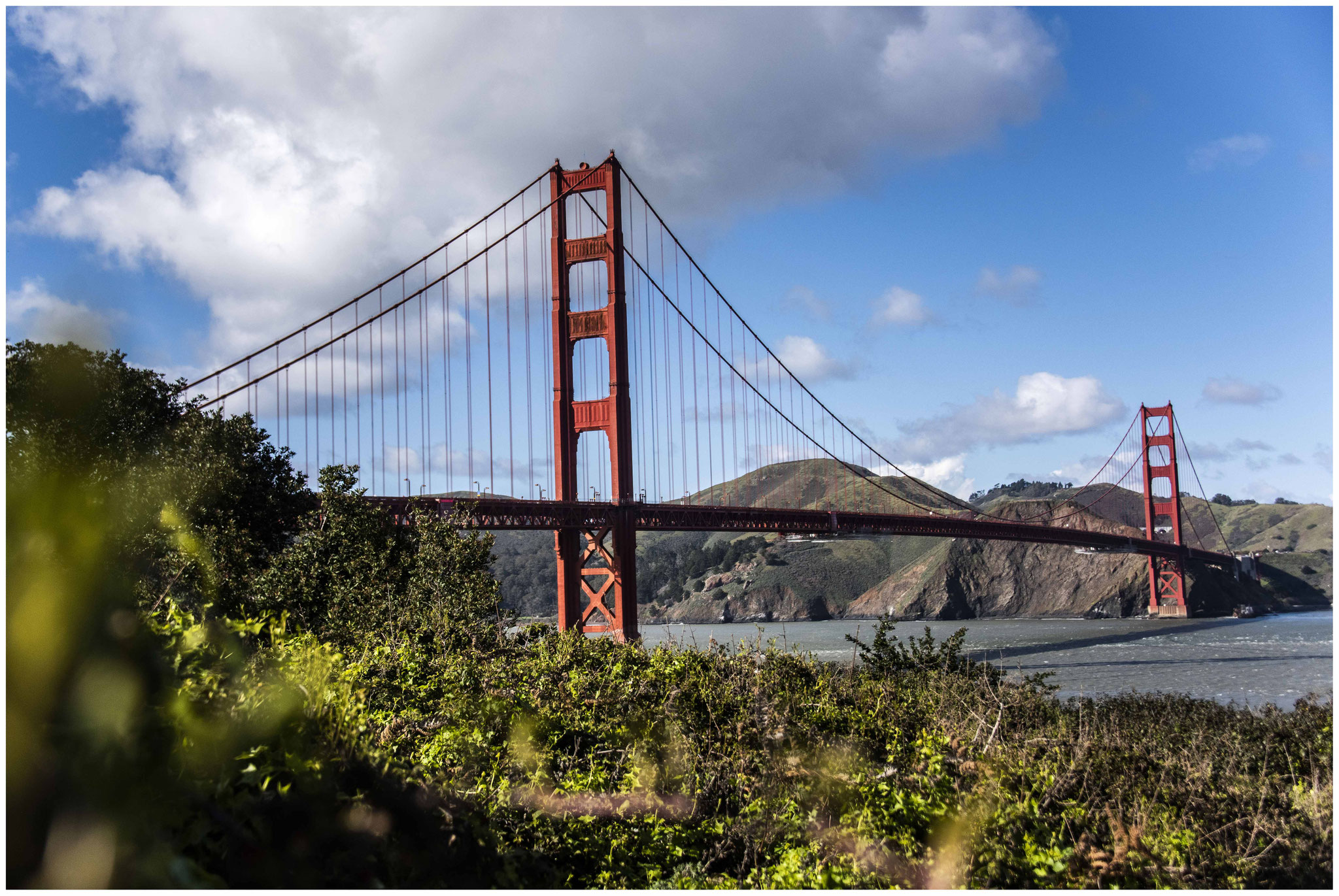 Golden Gate Bridge aus Sicht des "Crissy Field" Parks