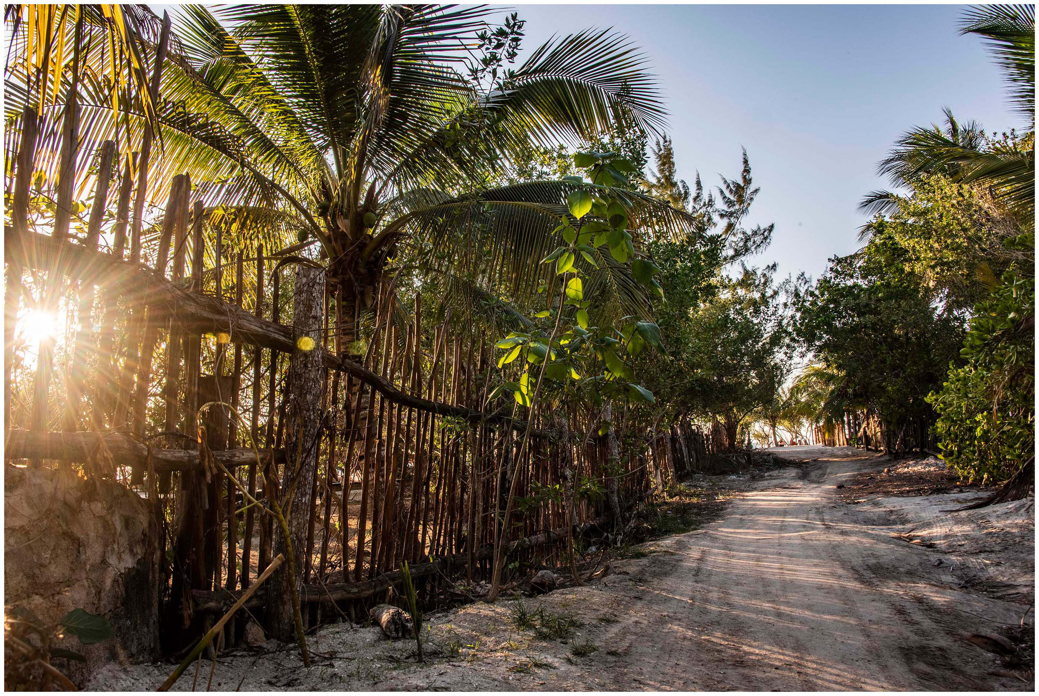 Der Weg an Strand auf Holbox
