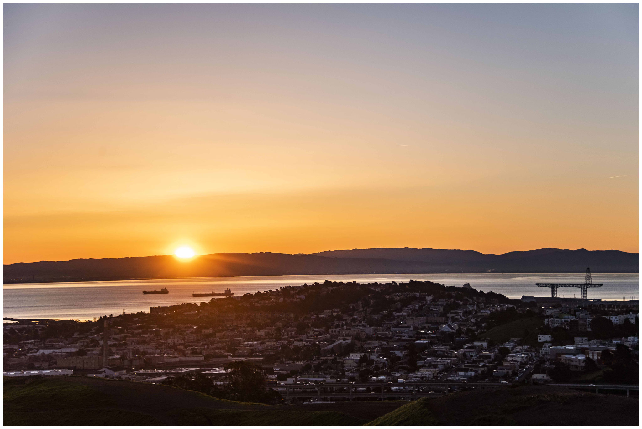 San Francisco aus Sicht des "Bernal Heights Parks" (bei Sonnenaufgang)