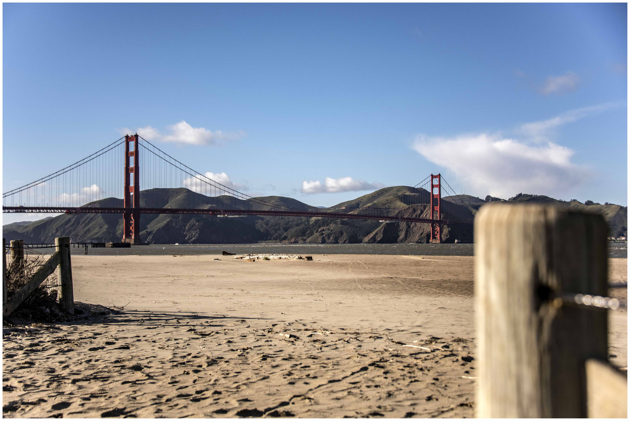 Golden Gate Bridge aus Sicht des "Crissy Field" Parks 