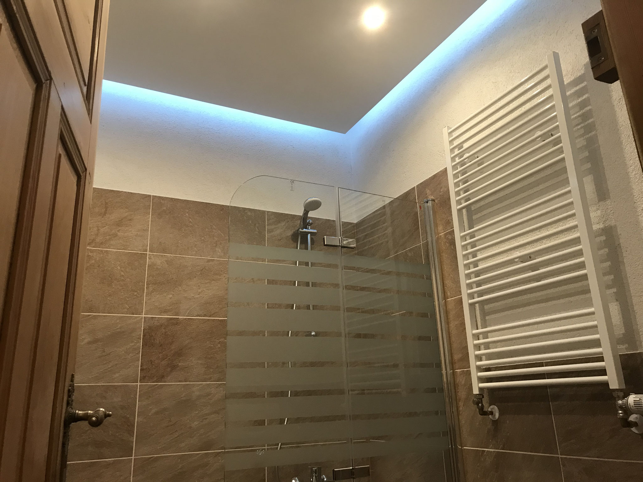 Nachher (Sanierung Badezimmer nach Wasserschaden durch Mieter in Zörbig)