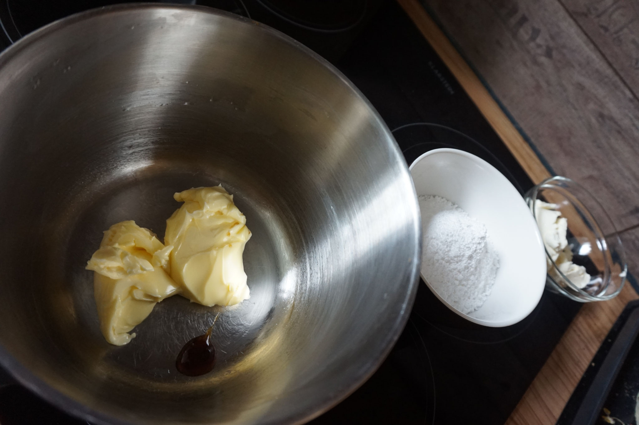 einfache Milchmaedchen Torte mit Vanille-Frosting