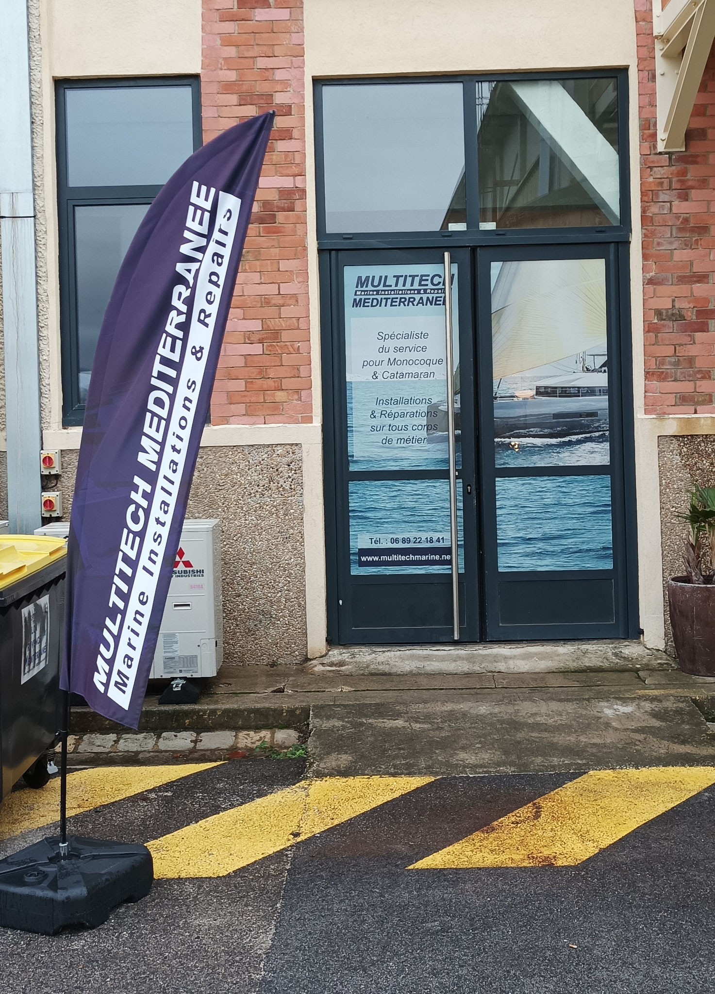 Habillage de porte pour Multitech Marine