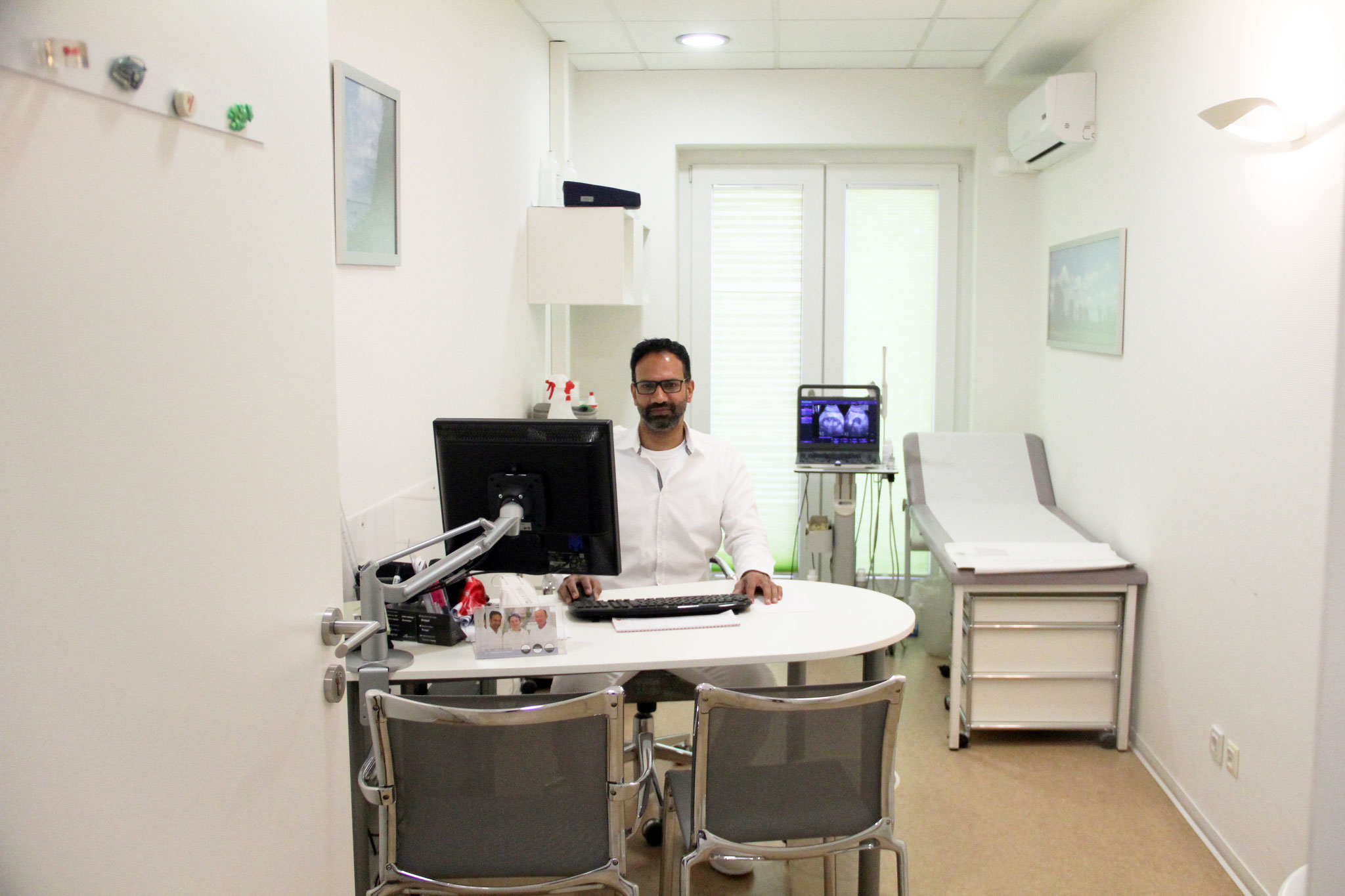 Praxiszimmer Dr. med. Sanjay Isaac