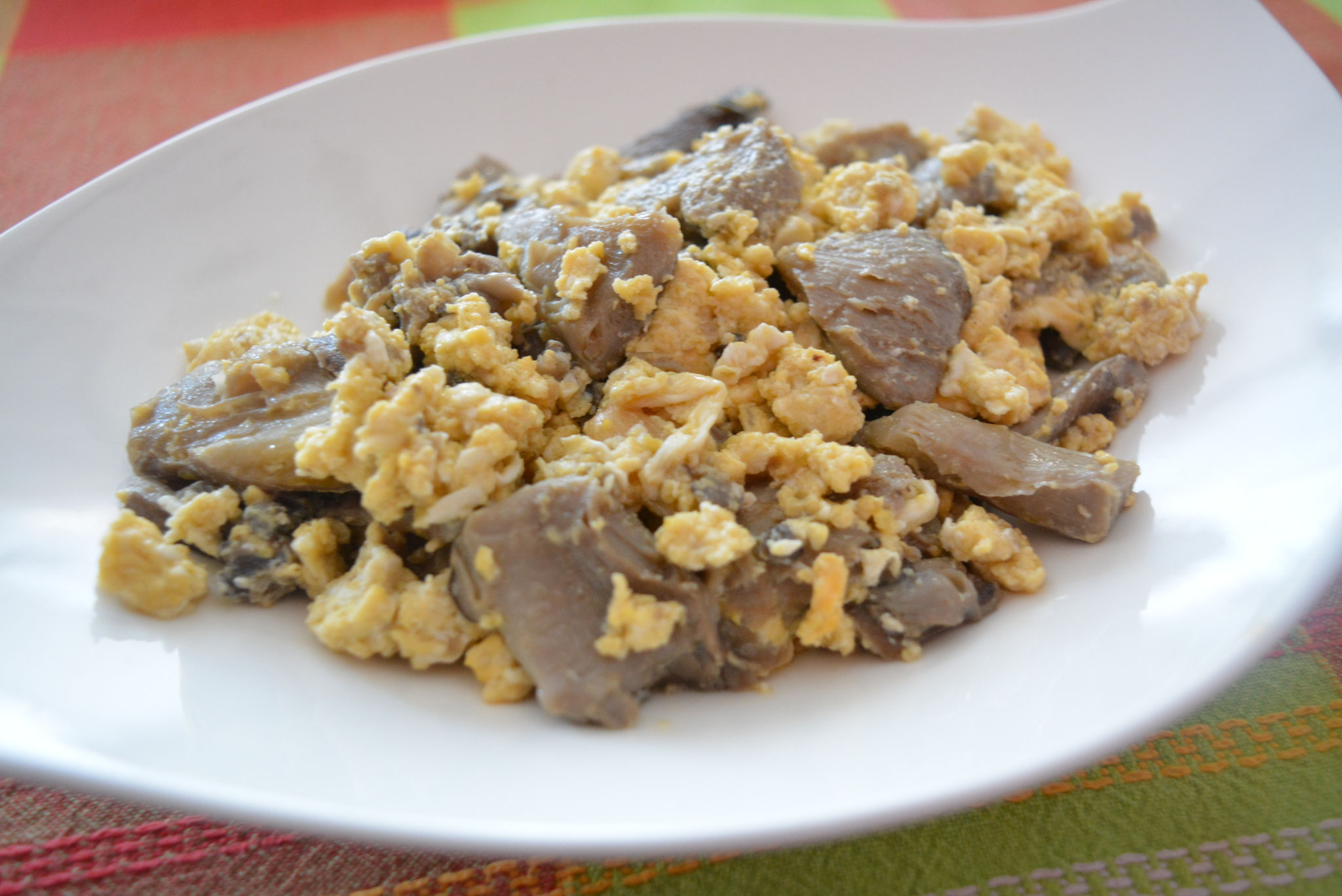 Revuelto de setas y huevo