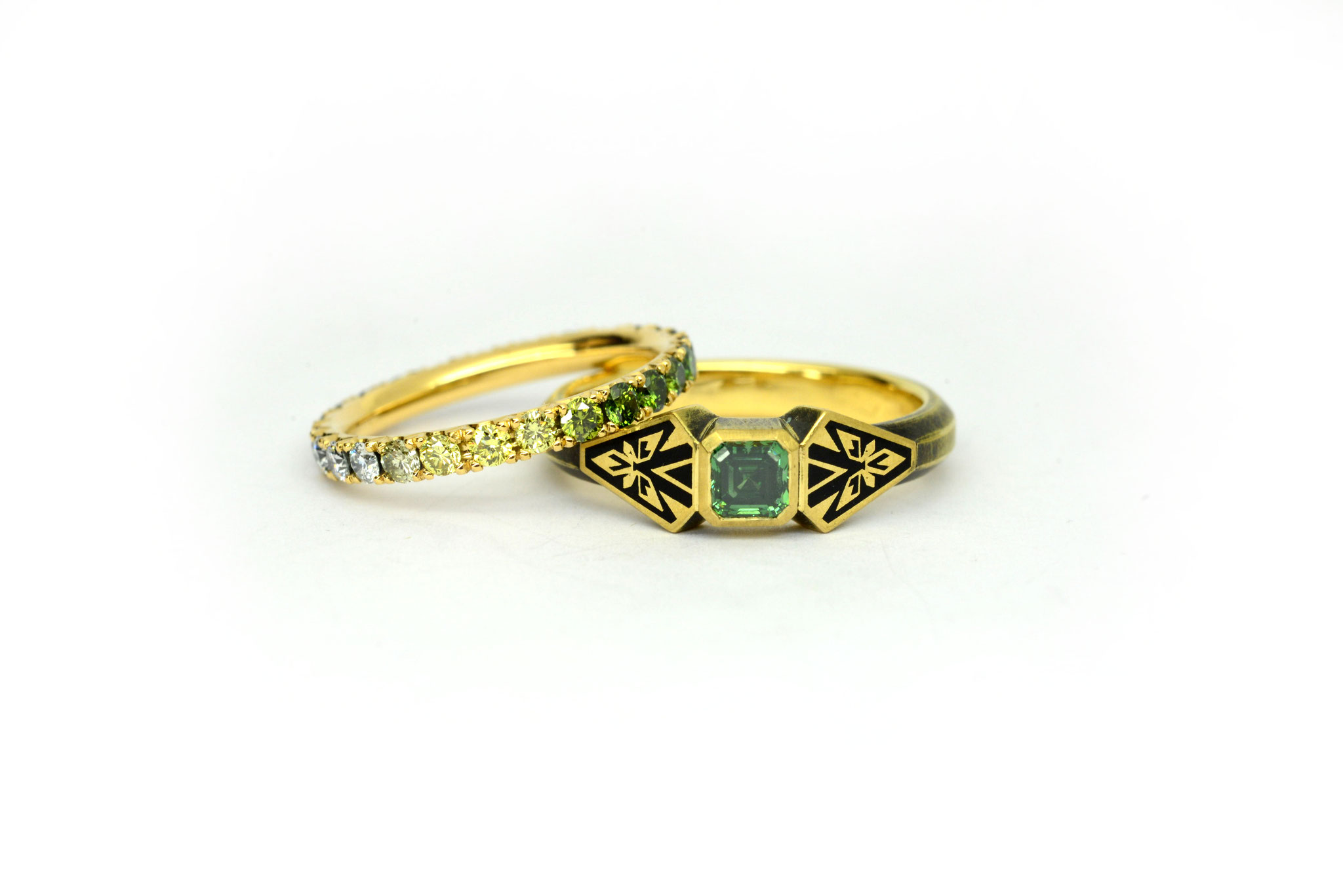 Farbverlauf Brillanten. Emerald Cut grüner Diamant. Email. Zusammenarbeit mit Glanzbrand 