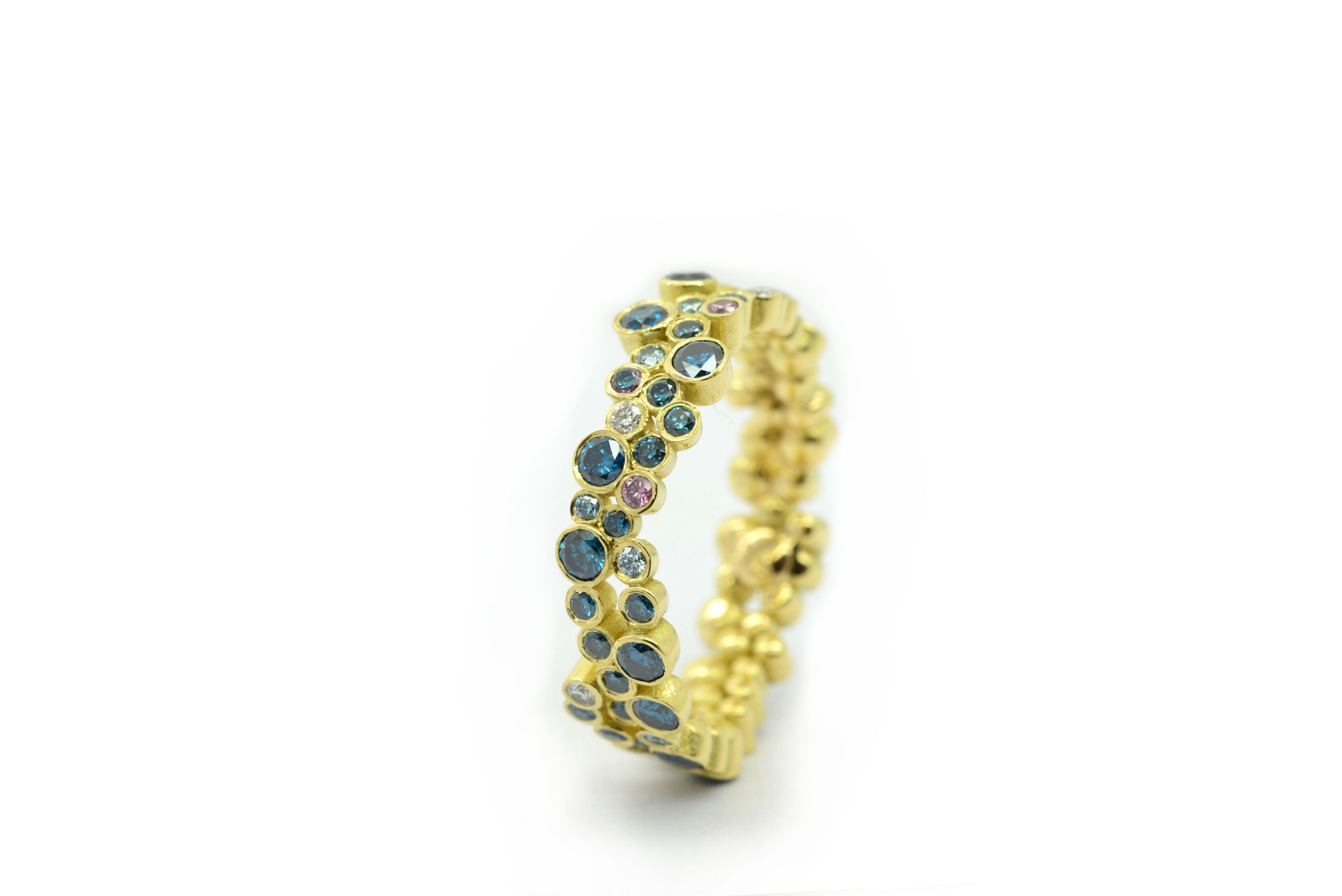 Alveum. Blaue Brillanten. 750/ooo Gold 