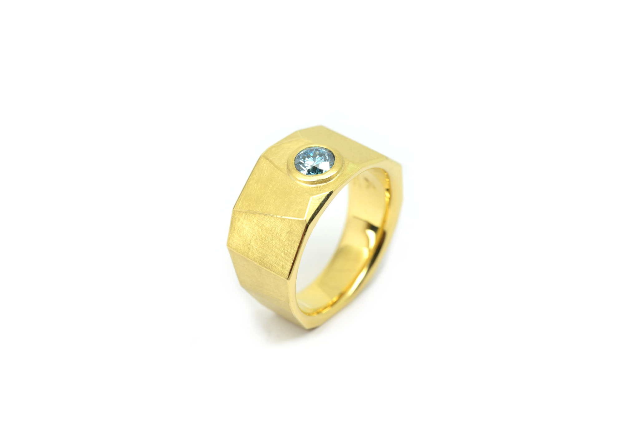 Facettierter Ring, Ice Blue Brillant 0,5 ct 