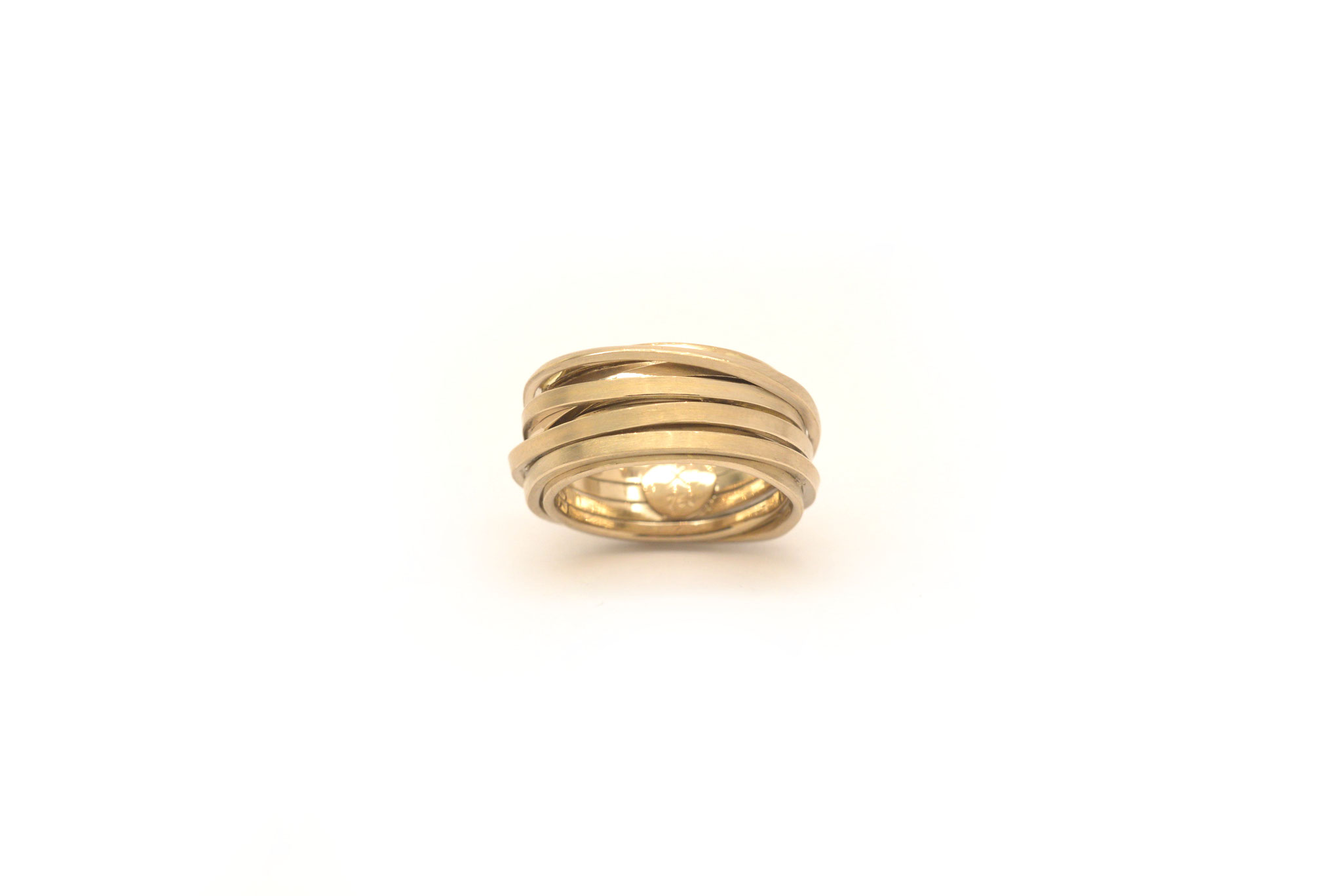 Ring. Champagner Gold. 750/ooo