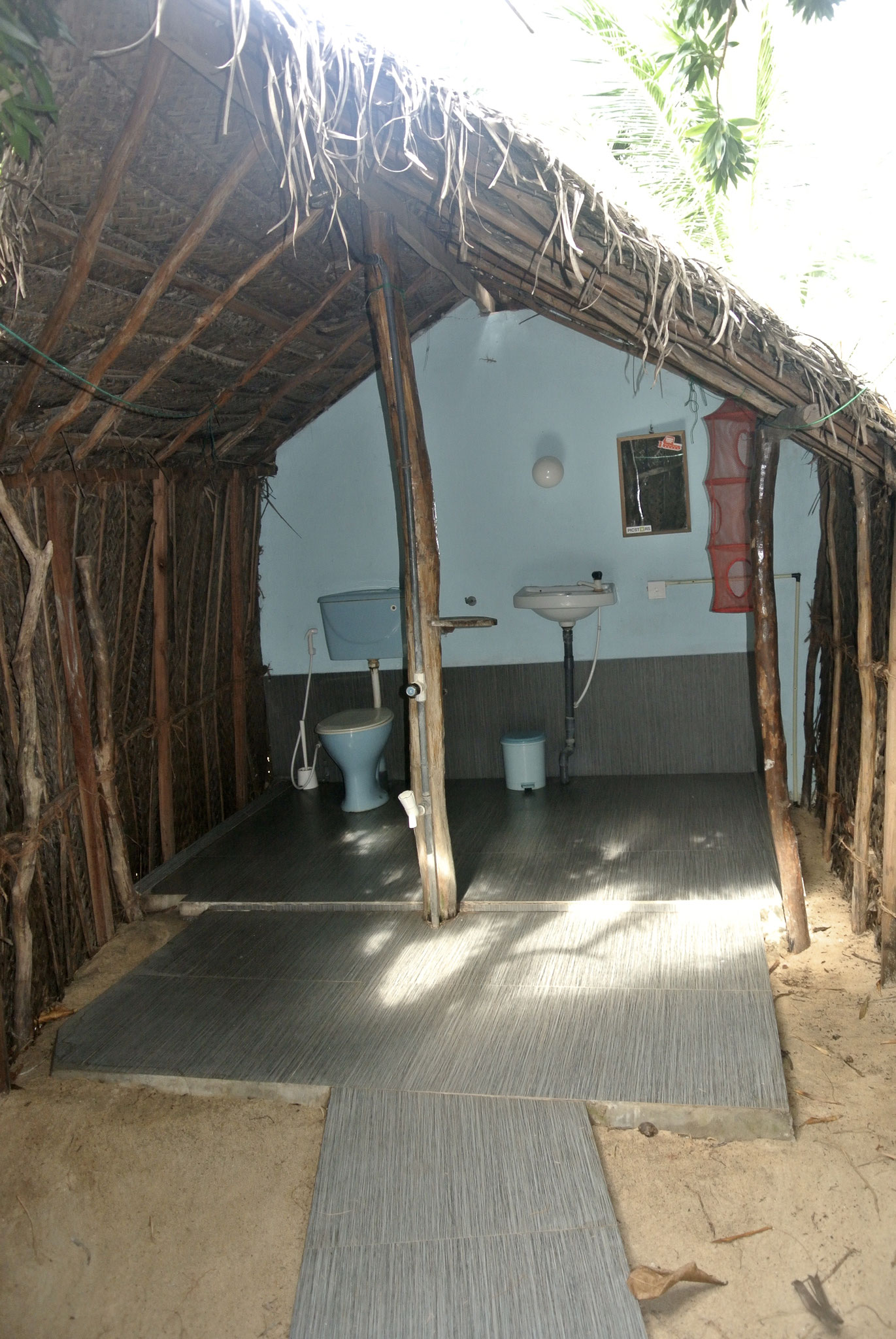 The Noa Cabana / Open Air Bathroom