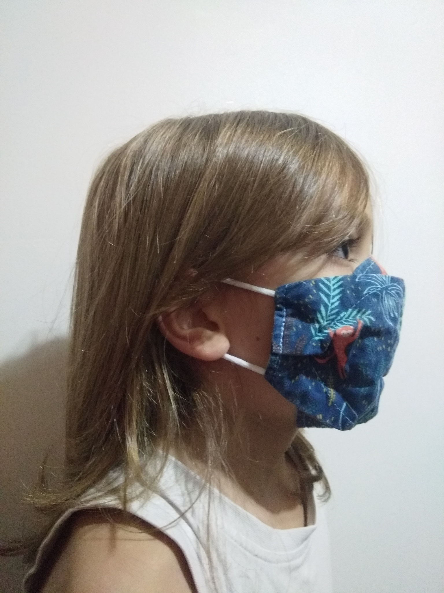 Masque AMÉLIORÉ  ENFANT sur enfant de 7 ans