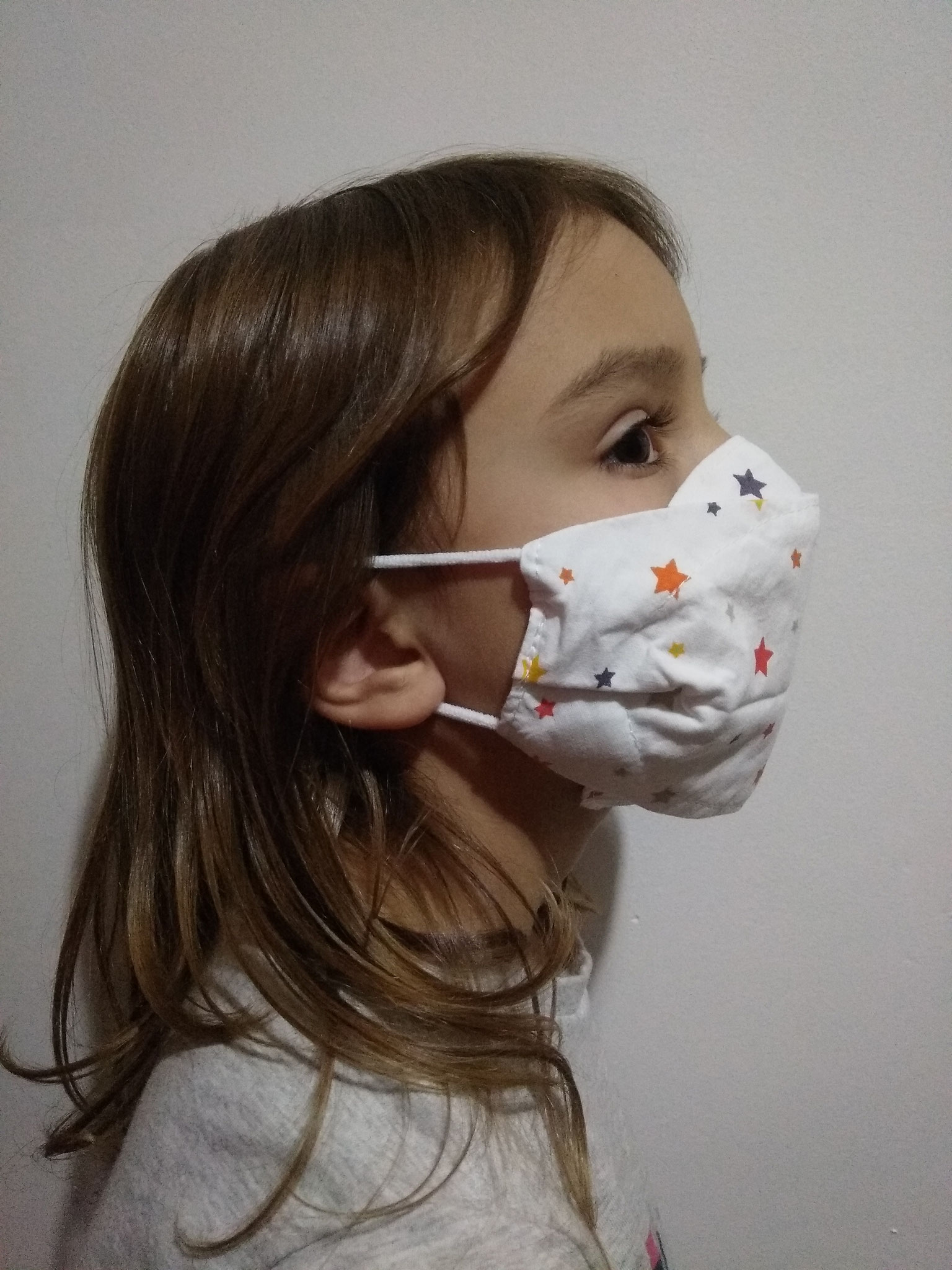 Masque AMÉLIORÉ ENFANT sur enfant de 5 ans