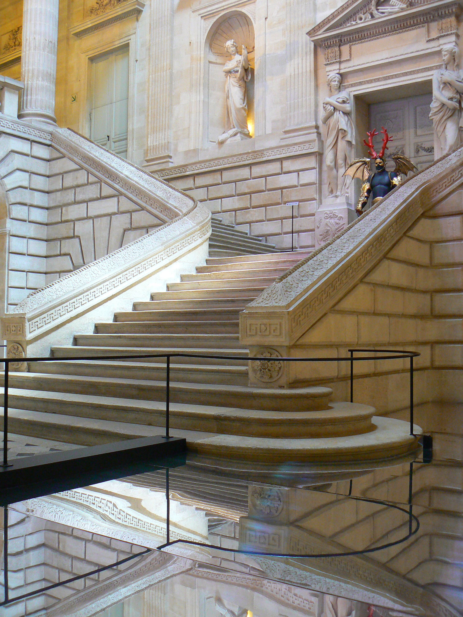 Photo de l'exposition Plus que Parfaits. Opéra de Bordeaux.