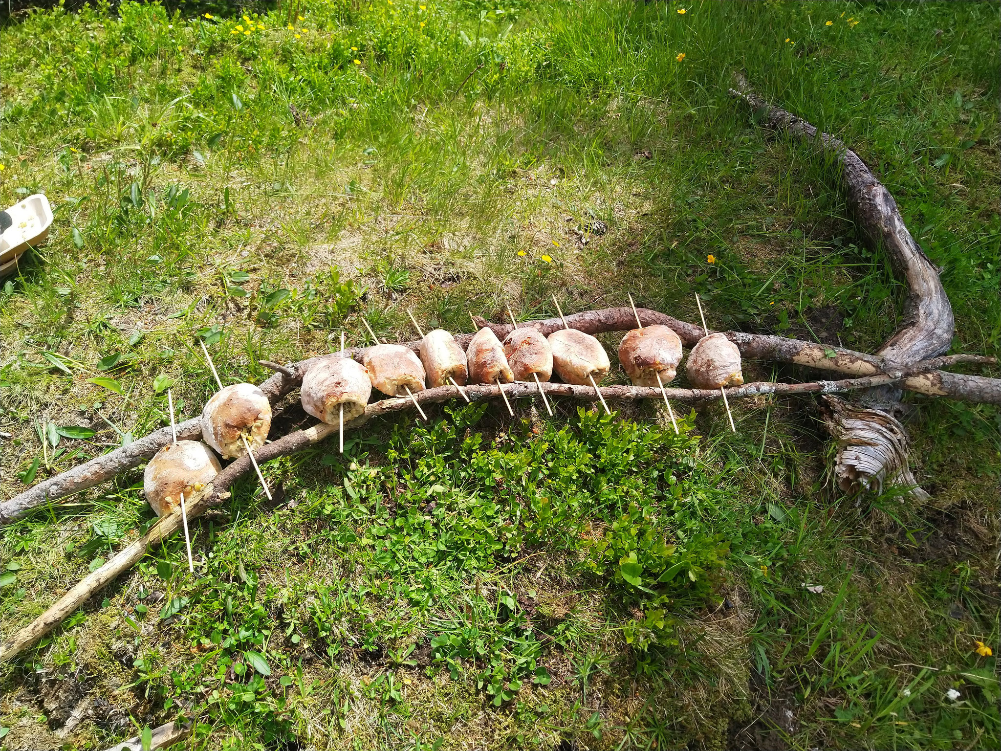 St. Galler Bürli, gefüllt mit Linsen und frischen Kräutern