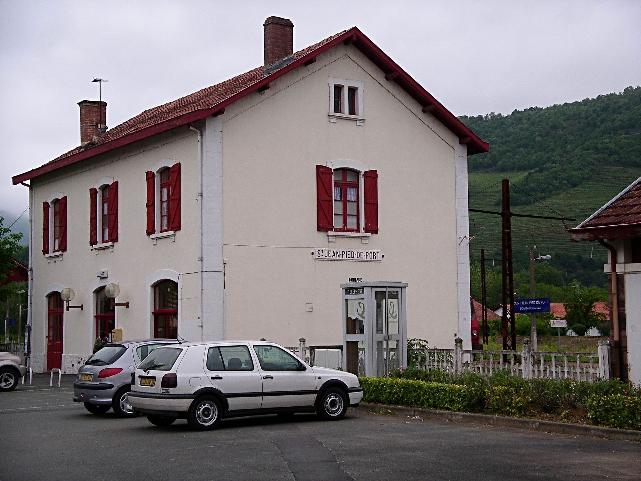 In den französichen Pyrenäen, der Bahnhof von St.-Jean-Pied-de-Port