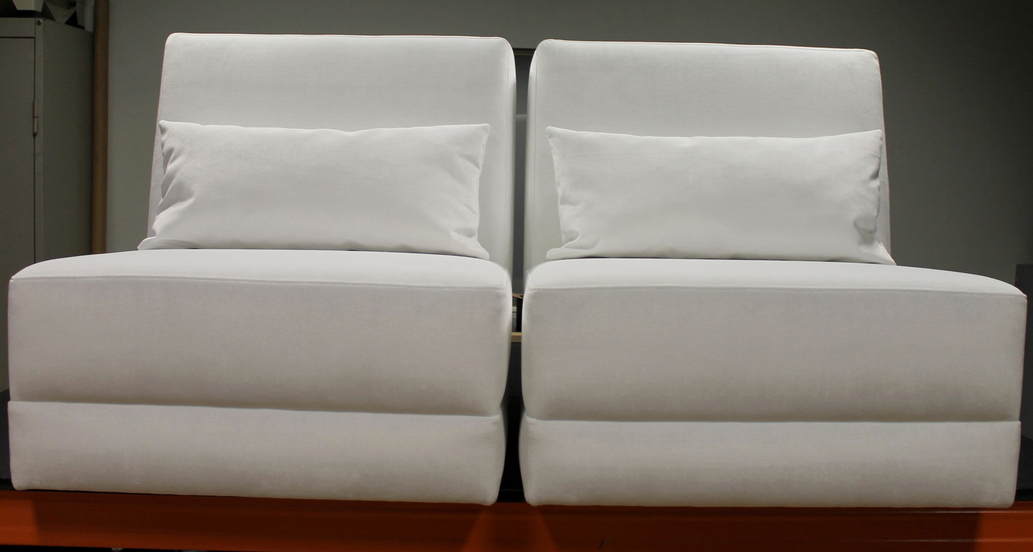 Witte fauteuils