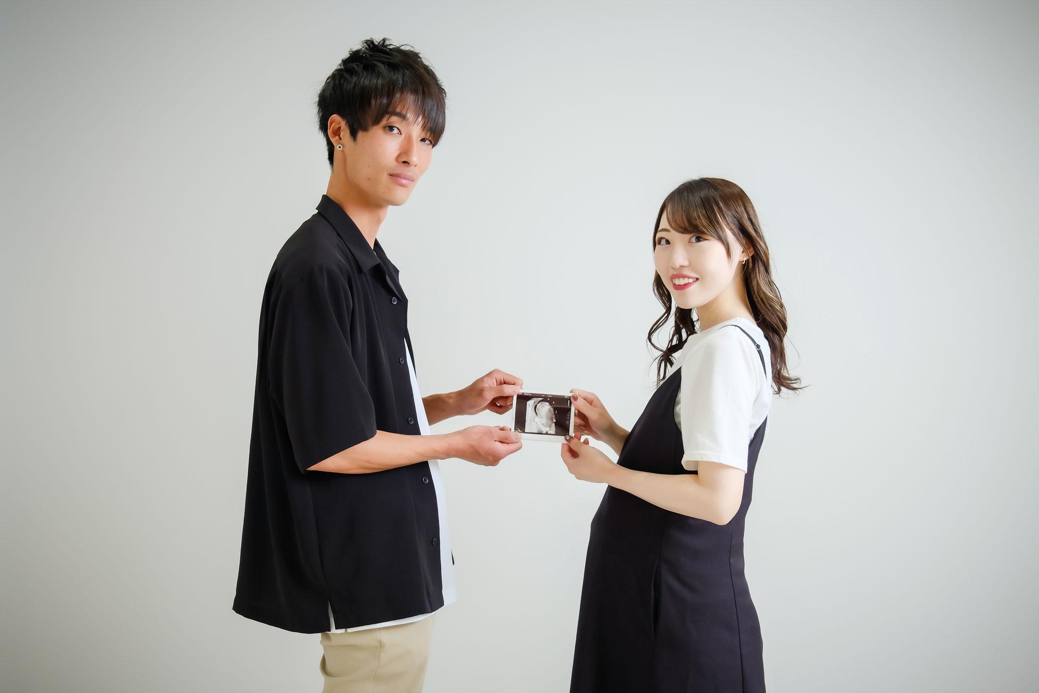 各務原のフォトスタジオ 写真を持ってマタニティフォト　岐阜・関・美濃加茂にも出張撮影可能