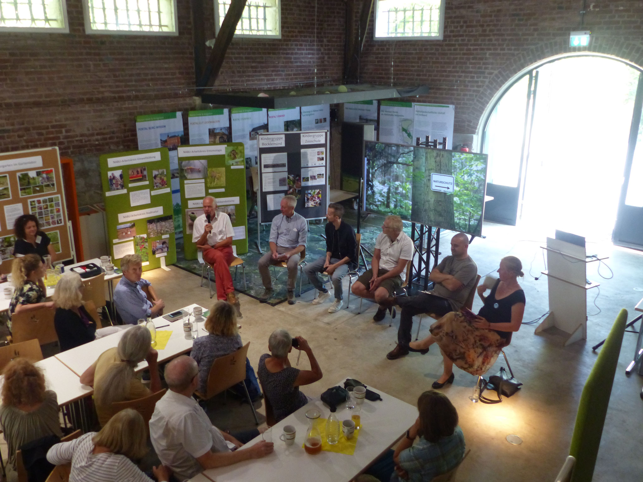 Podiumsdiskussion zum Thema "Natur der Zukunft"