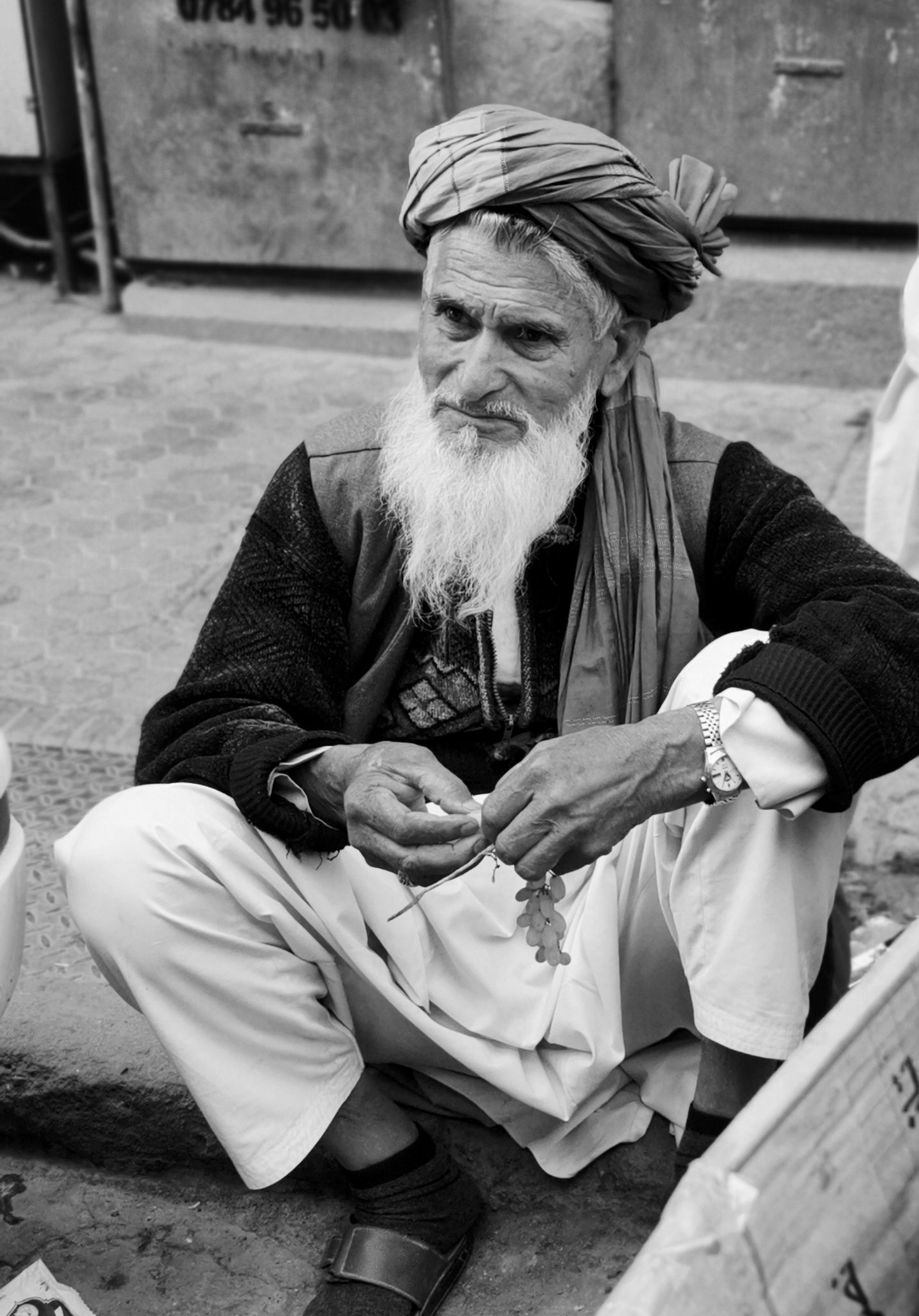 Alte Mann in der Chickenstreet in Kabul