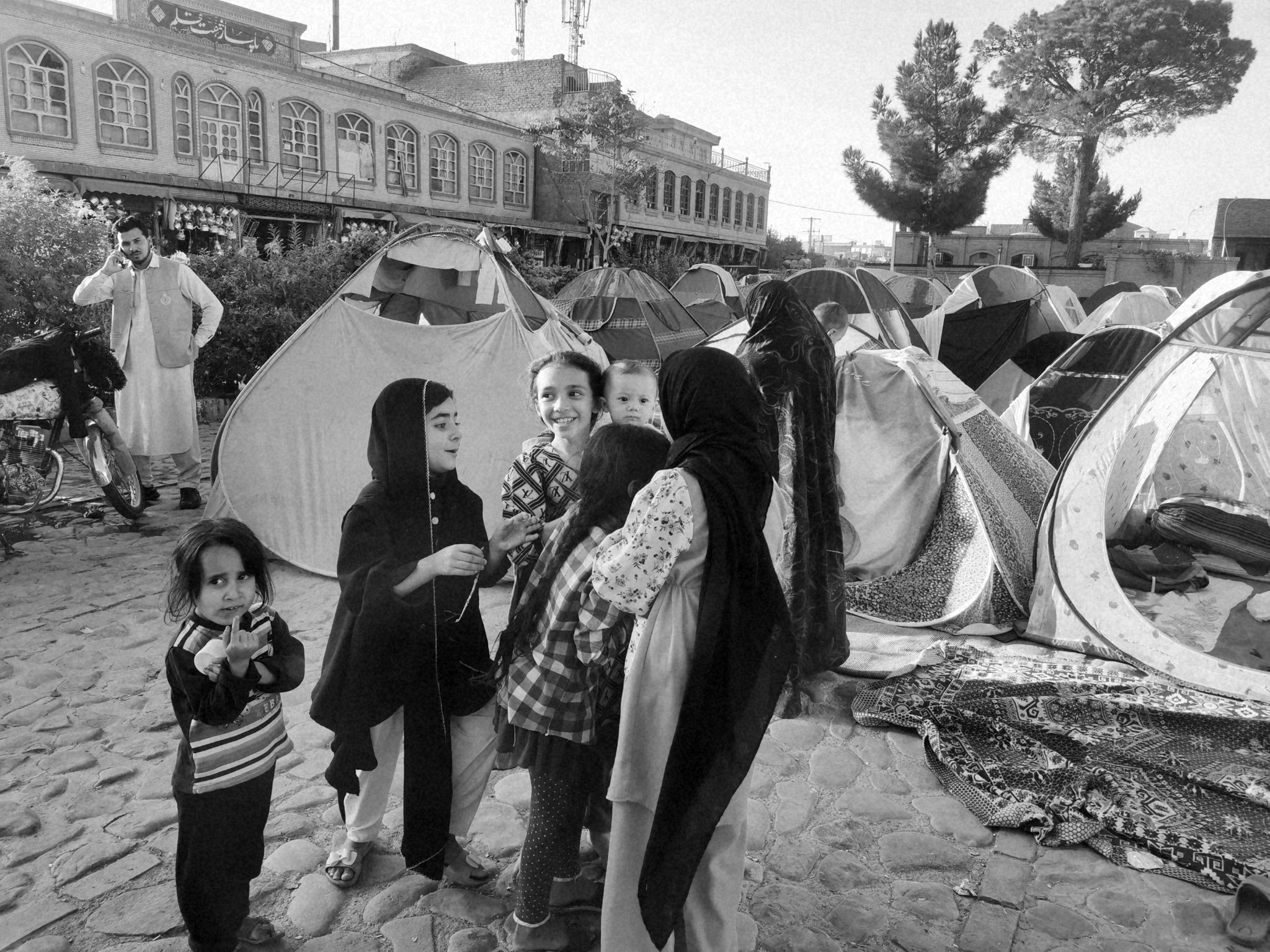 Vor dem Zeltlager in Herat