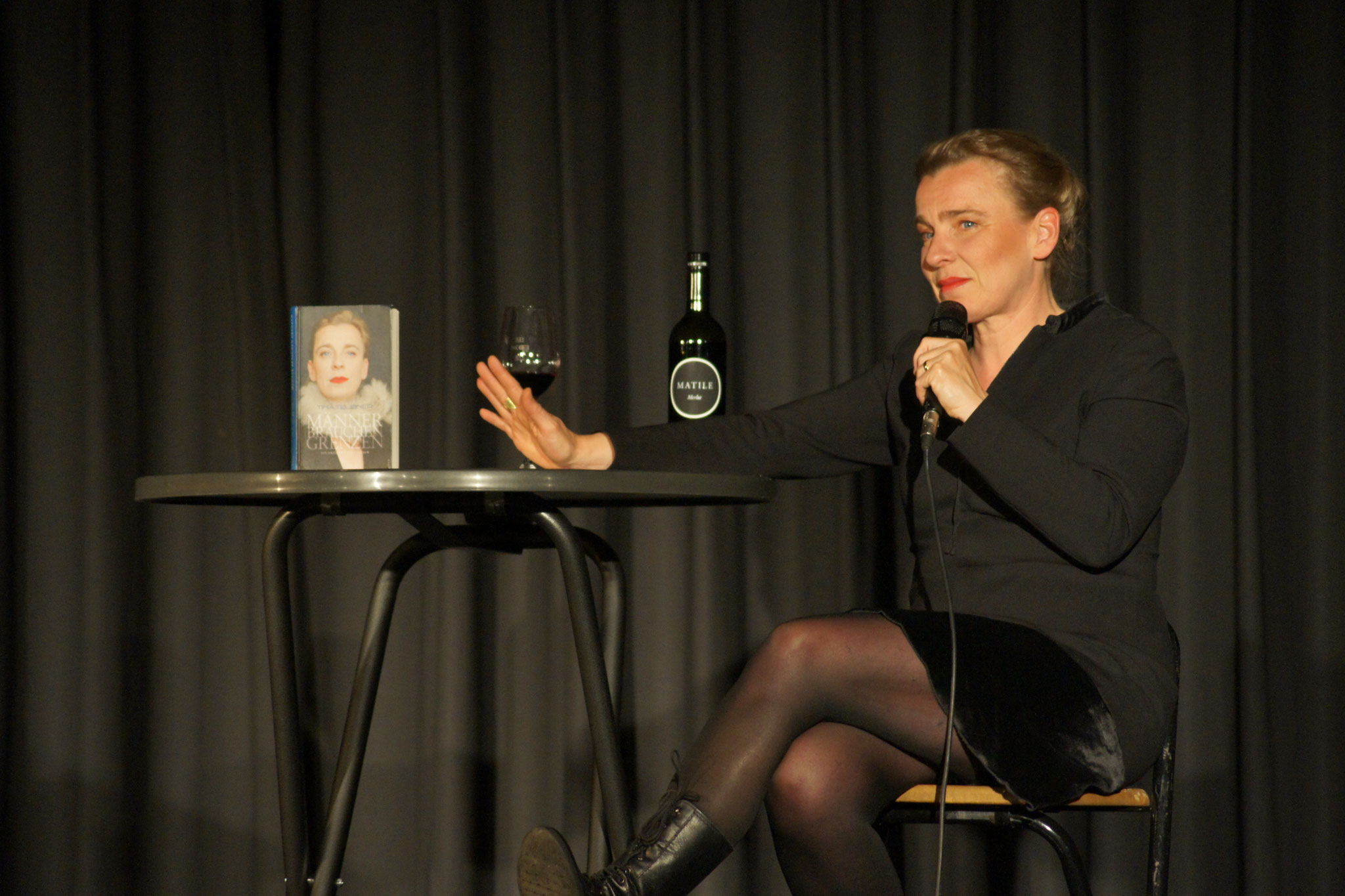 Tina Teubner (mit Ben Süverkrüp) 