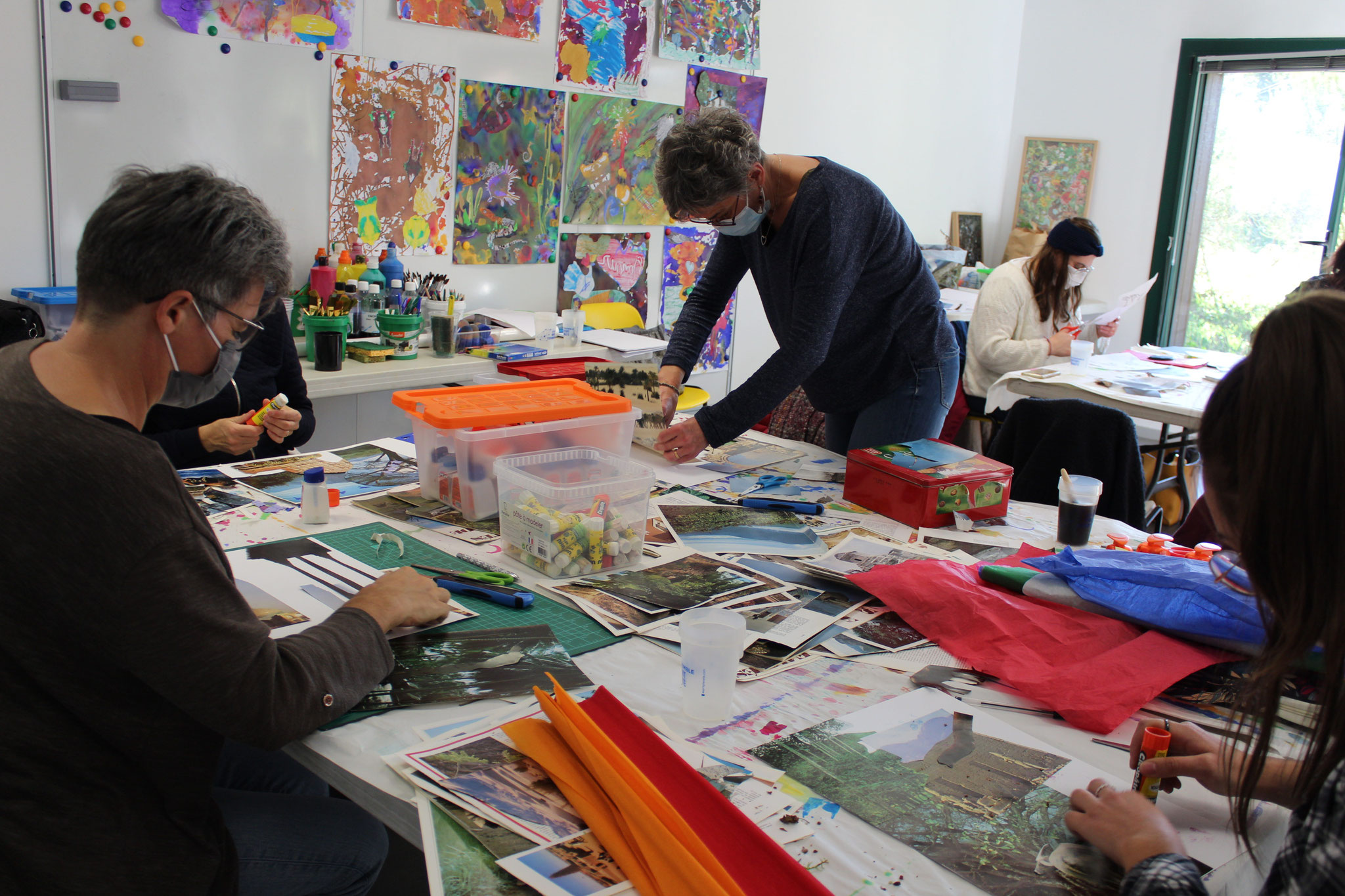 Expérimentations : découpage, collage