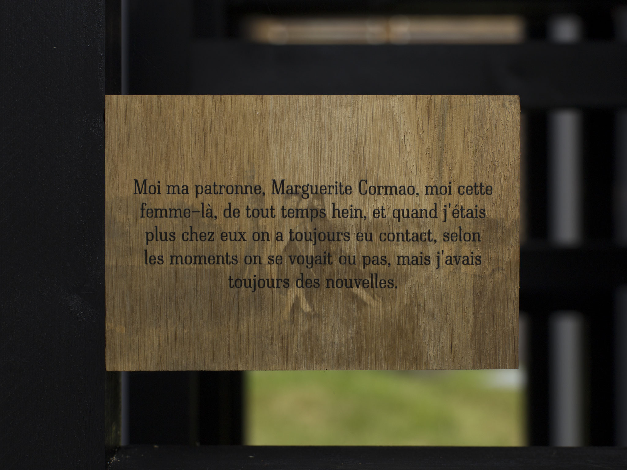 Vue de l'exposition "Alors que la nuit tombe". Photo : Maxime Voidy