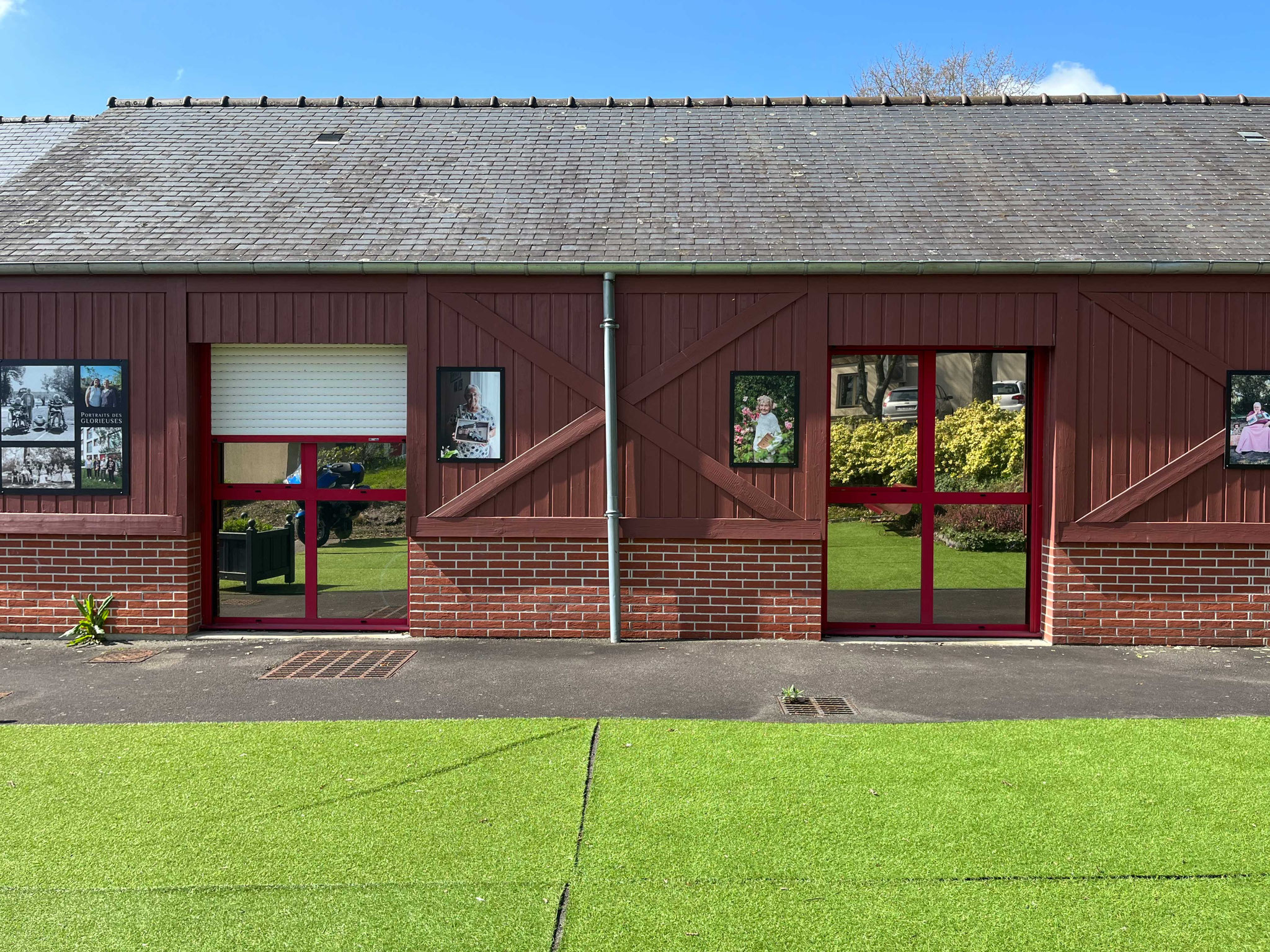Exposition Portraits des Glorieuses à l'EHPAD "Au bon accueil" d'Iffendic
