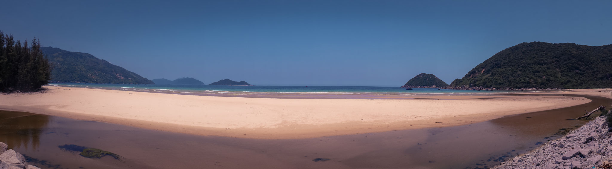 auf dem Weg nach Nha Trang - Rast Dai Lanh Beach