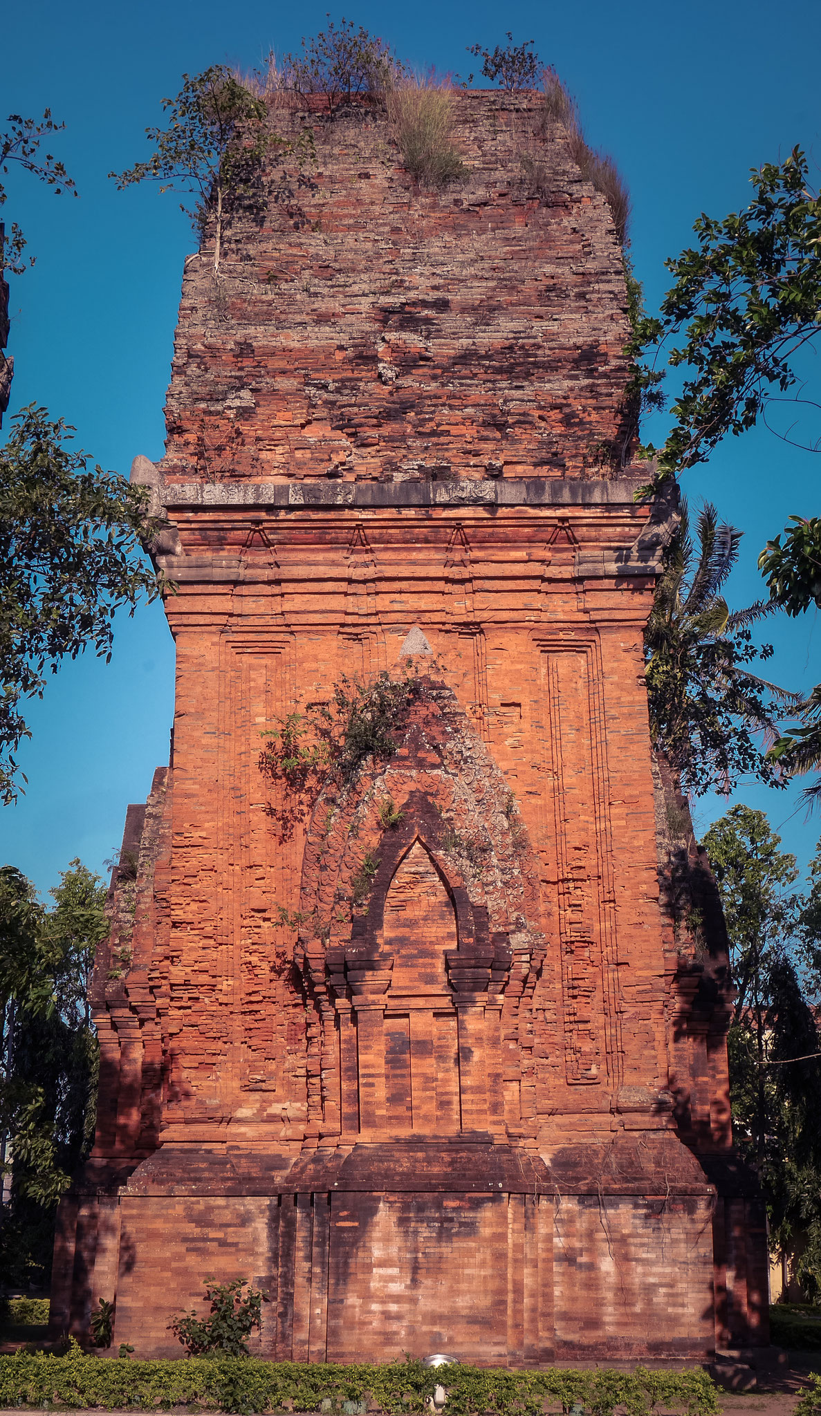 Qui Nhon - Thap Doi (Twin Towers)