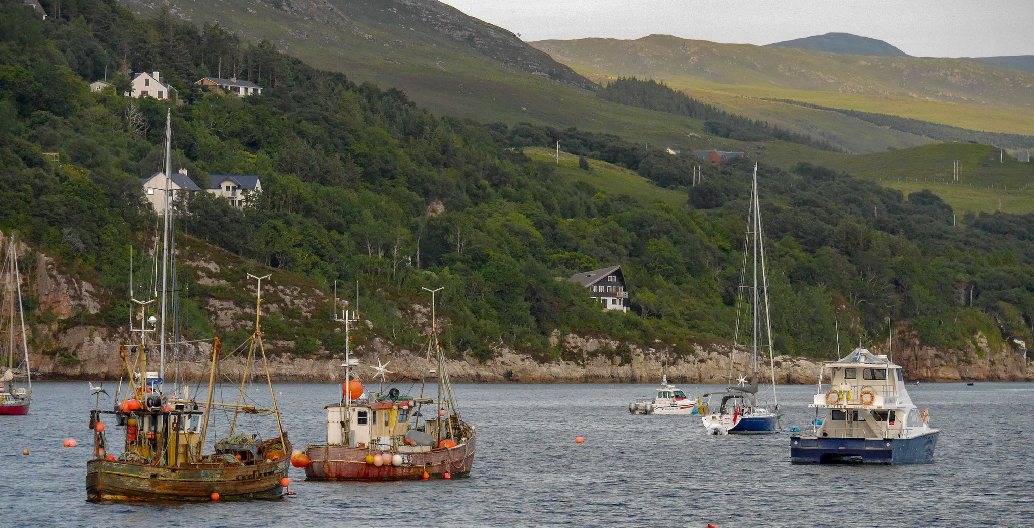 Blick auf unser B&B von Ullapool aus