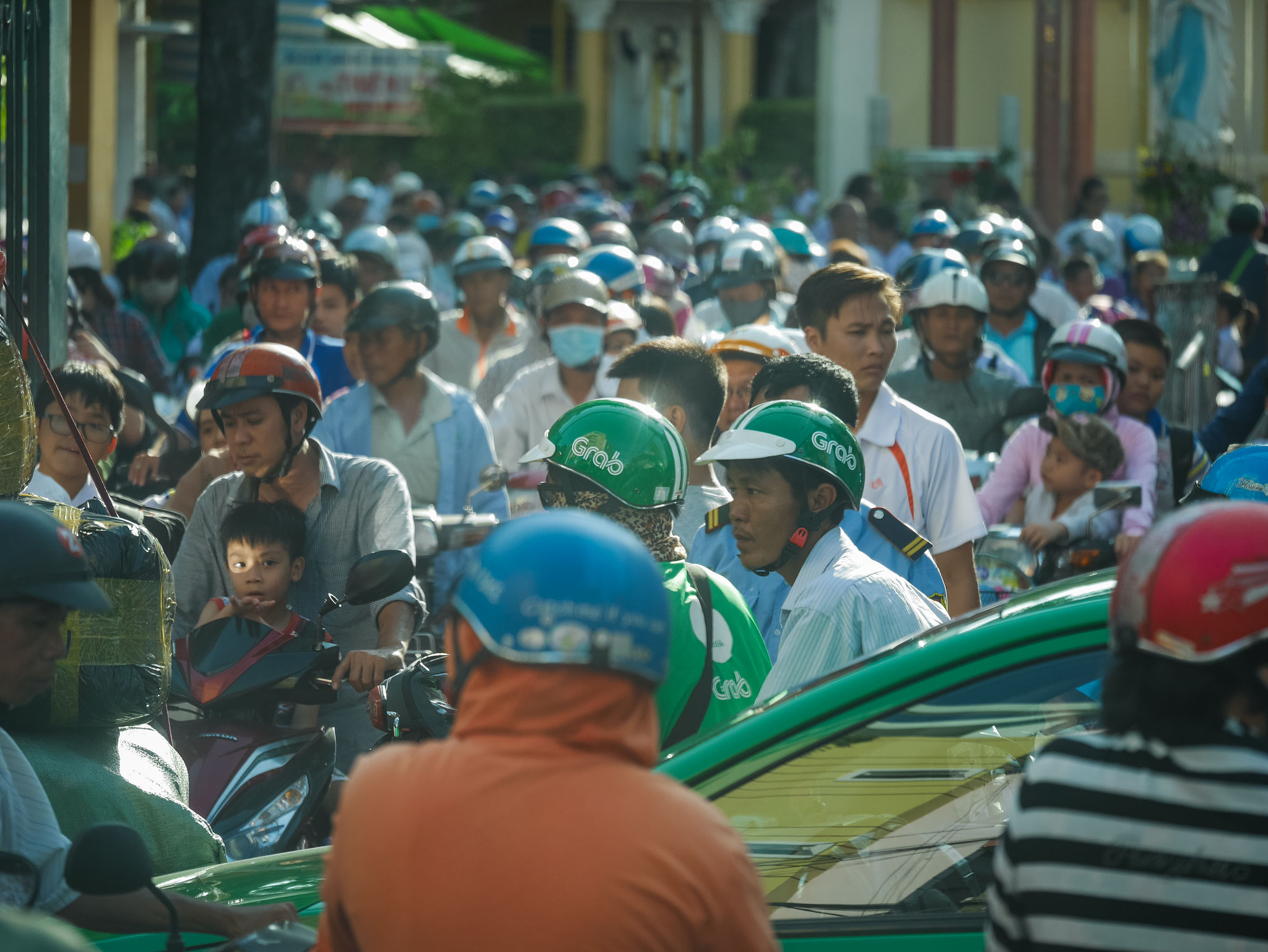 Ho-Chi-Minh-Stadt (Saigon) - Mopeds - noch verrückter als in Hanoi