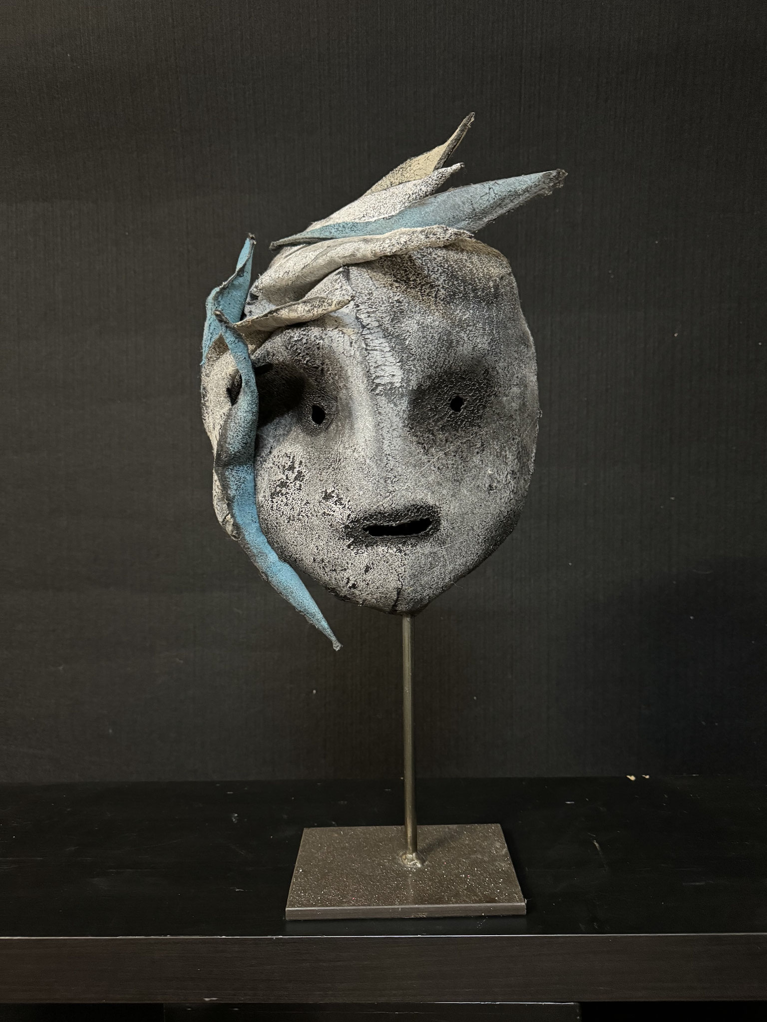 Nadine VERGUES, "Rêve de vague", Techniques mixtes, H 59 cm x L 26 cm x P 20 cm, 450 € 