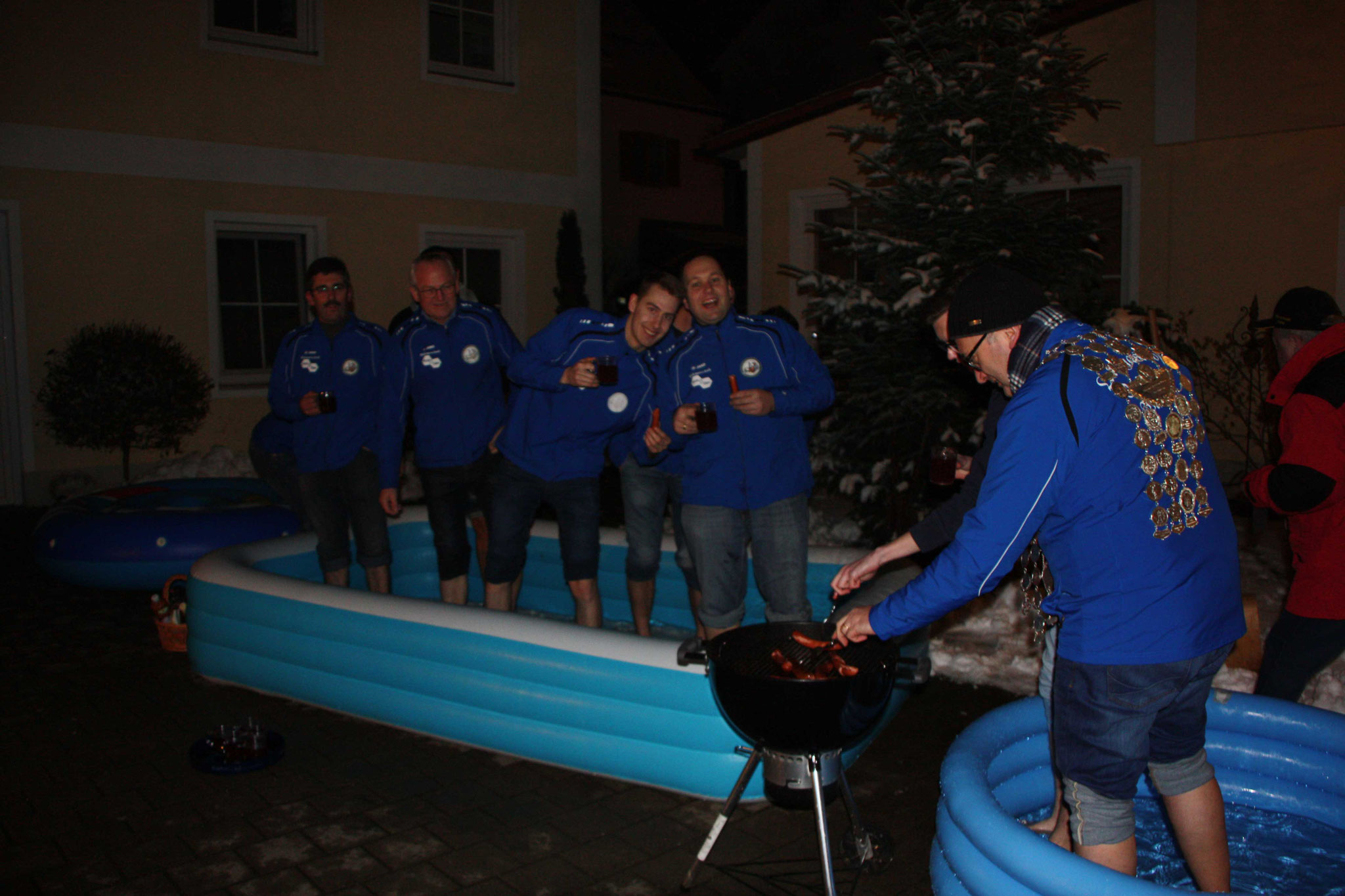 Cold Water Grill Challange: die Schützenkönige beim Grillen.